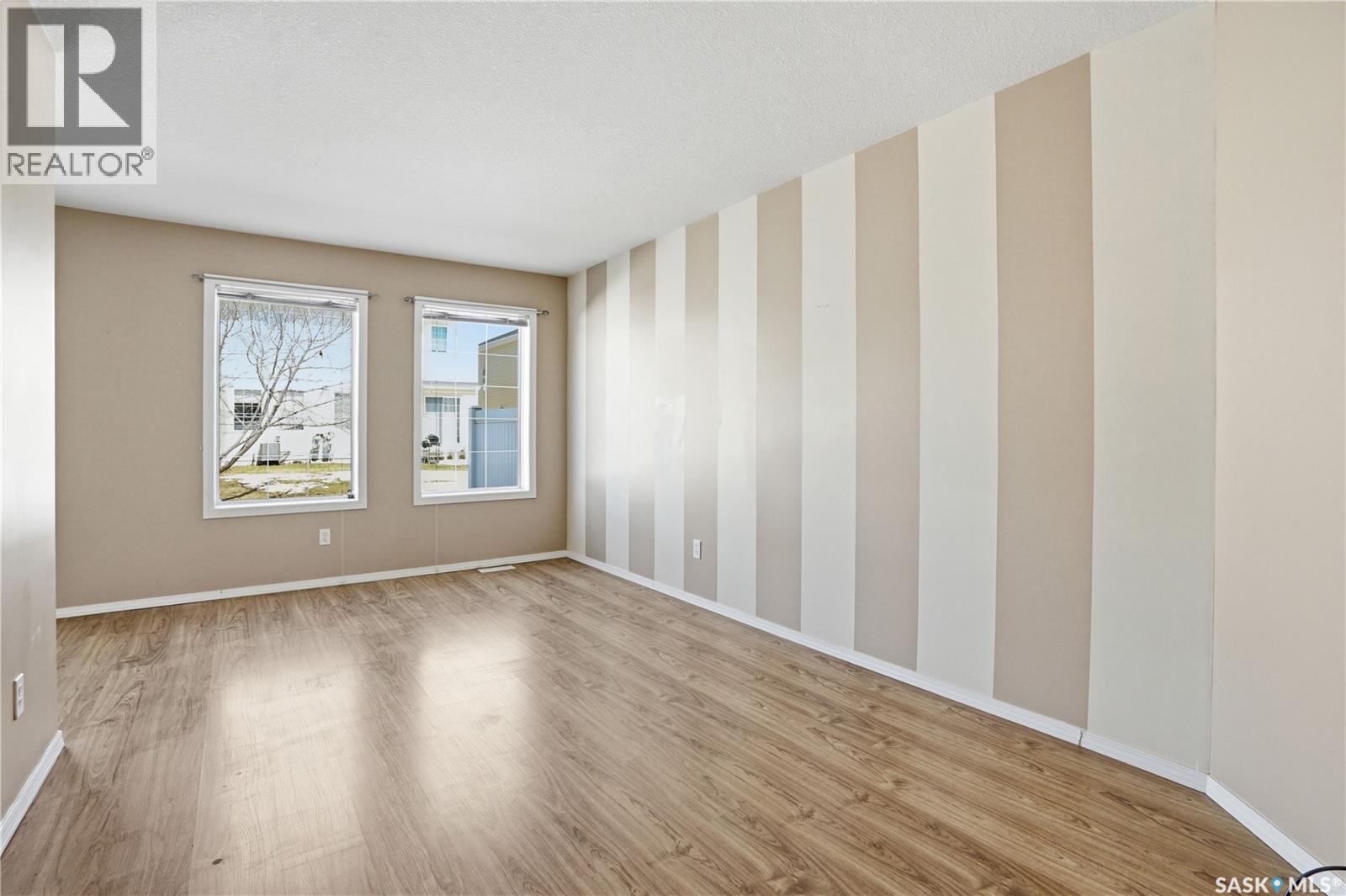 32 111 Fairbrother Crescent, Saskatoon, Saskatchewan  S7S 1L3 - Photo 11 - SK034197