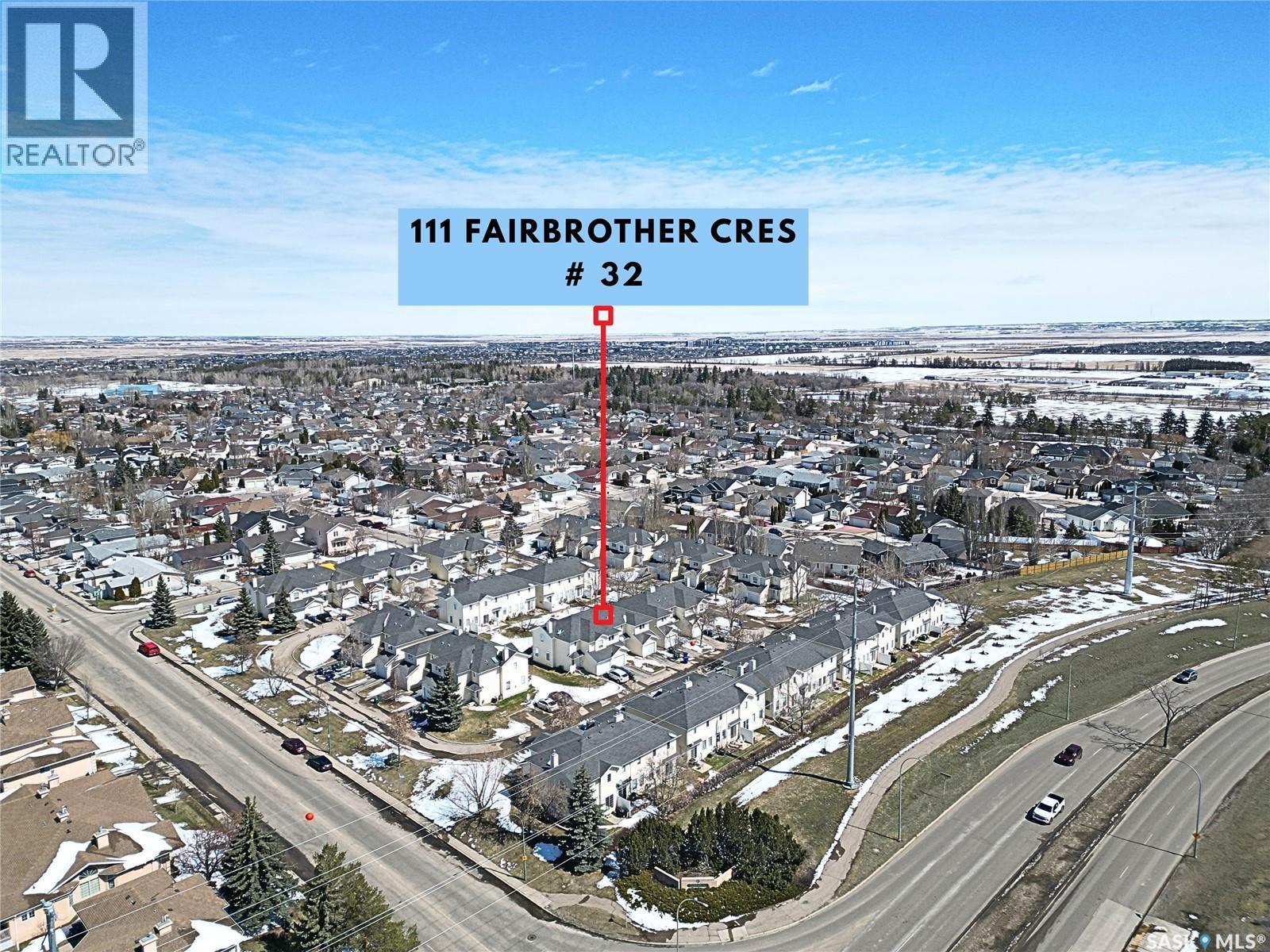 32 111 Fairbrother Crescent, Saskatoon, Saskatchewan  S7S 1L3 - Photo 2 - SK034197