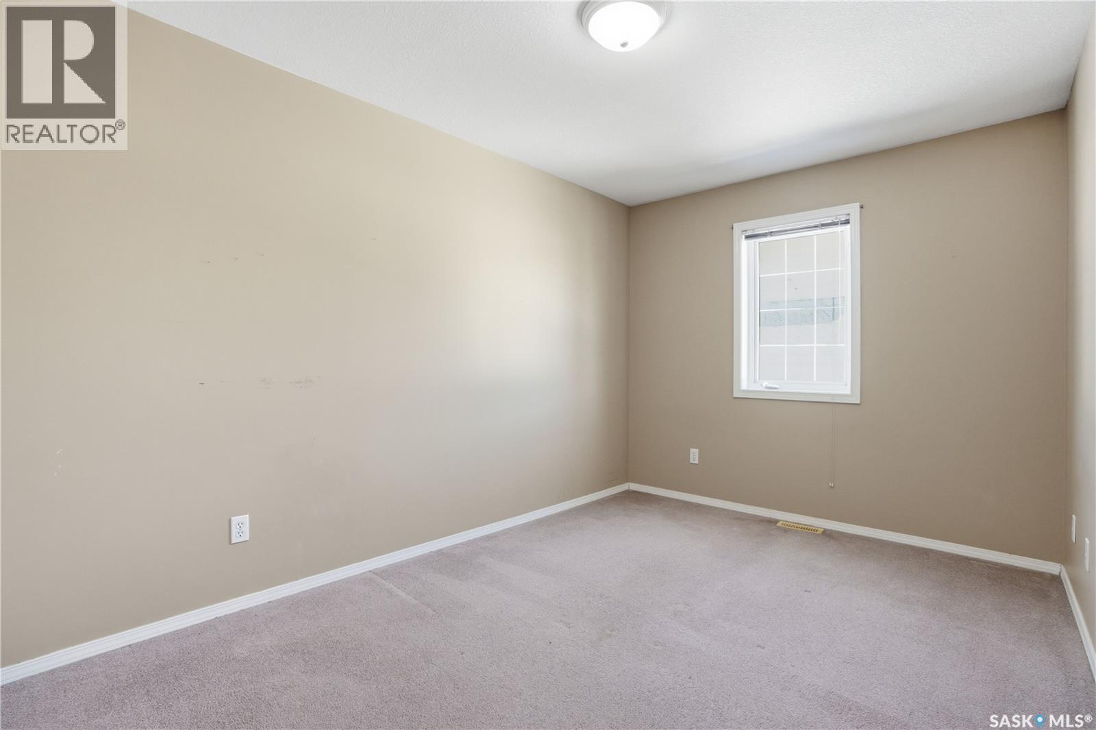 32 111 Fairbrother Crescent, Saskatoon, Saskatchewan  S7S 1L3 - Photo 30 - SK034197