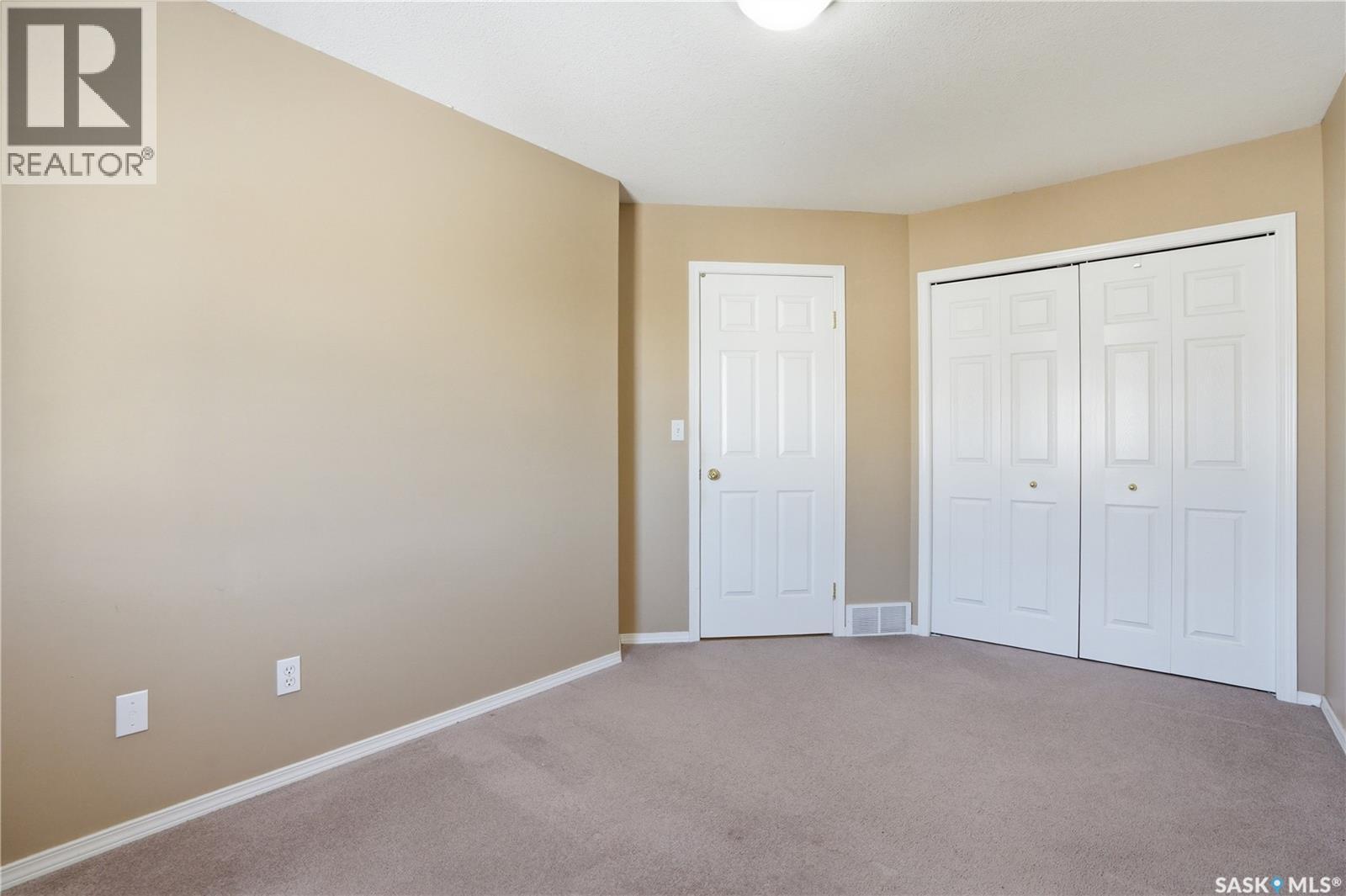 32 111 Fairbrother Crescent, Saskatoon, Saskatchewan  S7S 1L3 - Photo 31 - SK034197