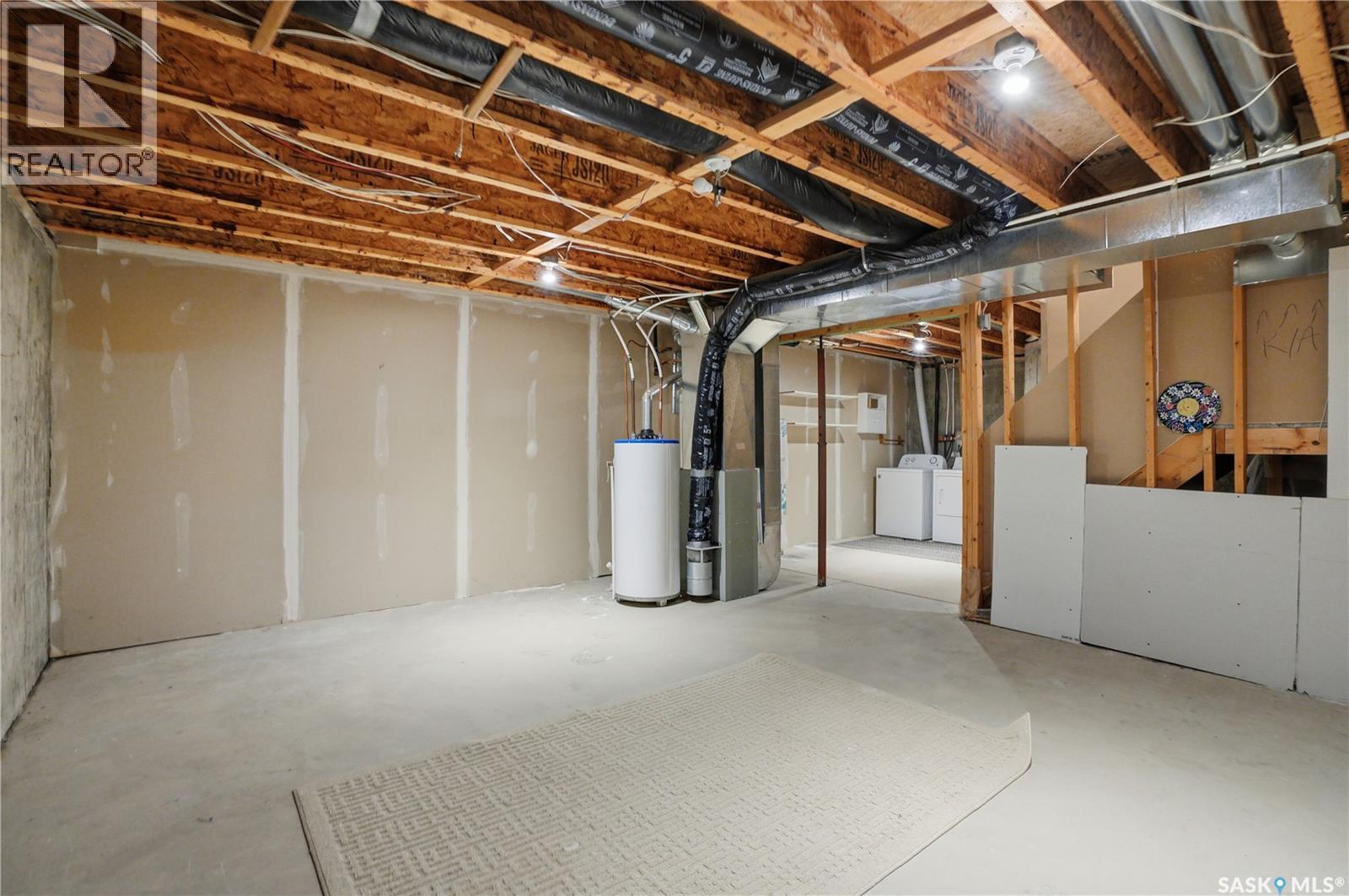 32 111 Fairbrother Crescent, Saskatoon, Saskatchewan  S7S 1L3 - Photo 35 - SK034197