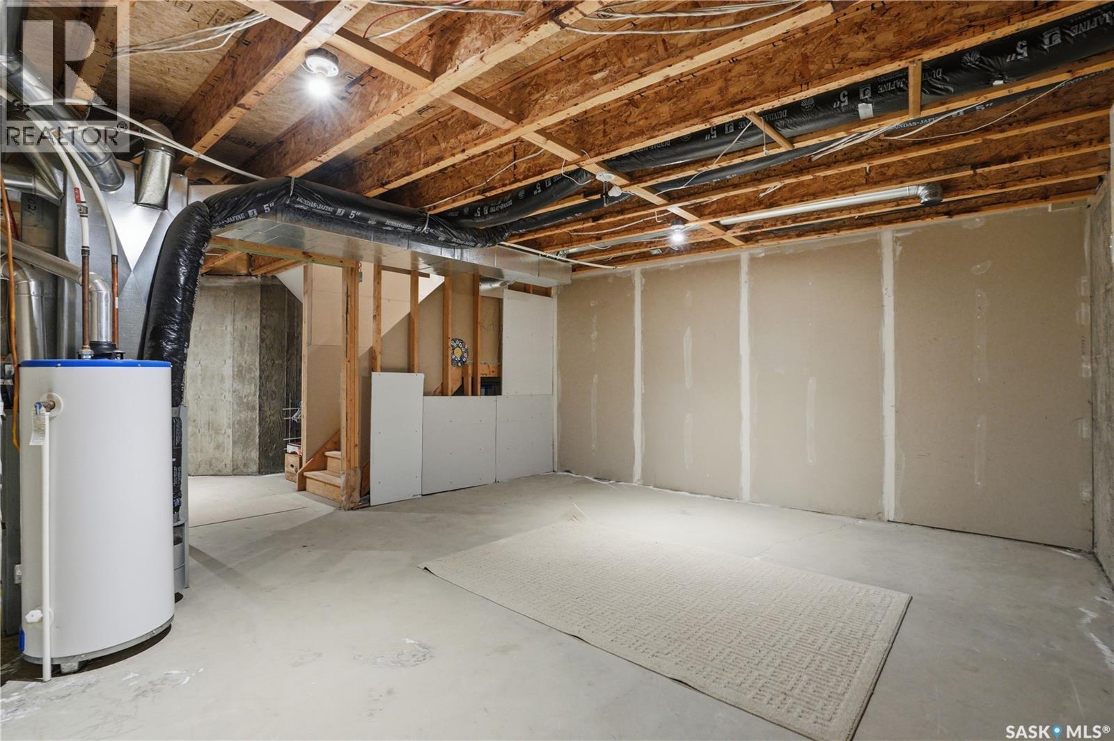 32 111 Fairbrother Crescent, Saskatoon, Saskatchewan  S7S 1L3 - Photo 36 - SK034197