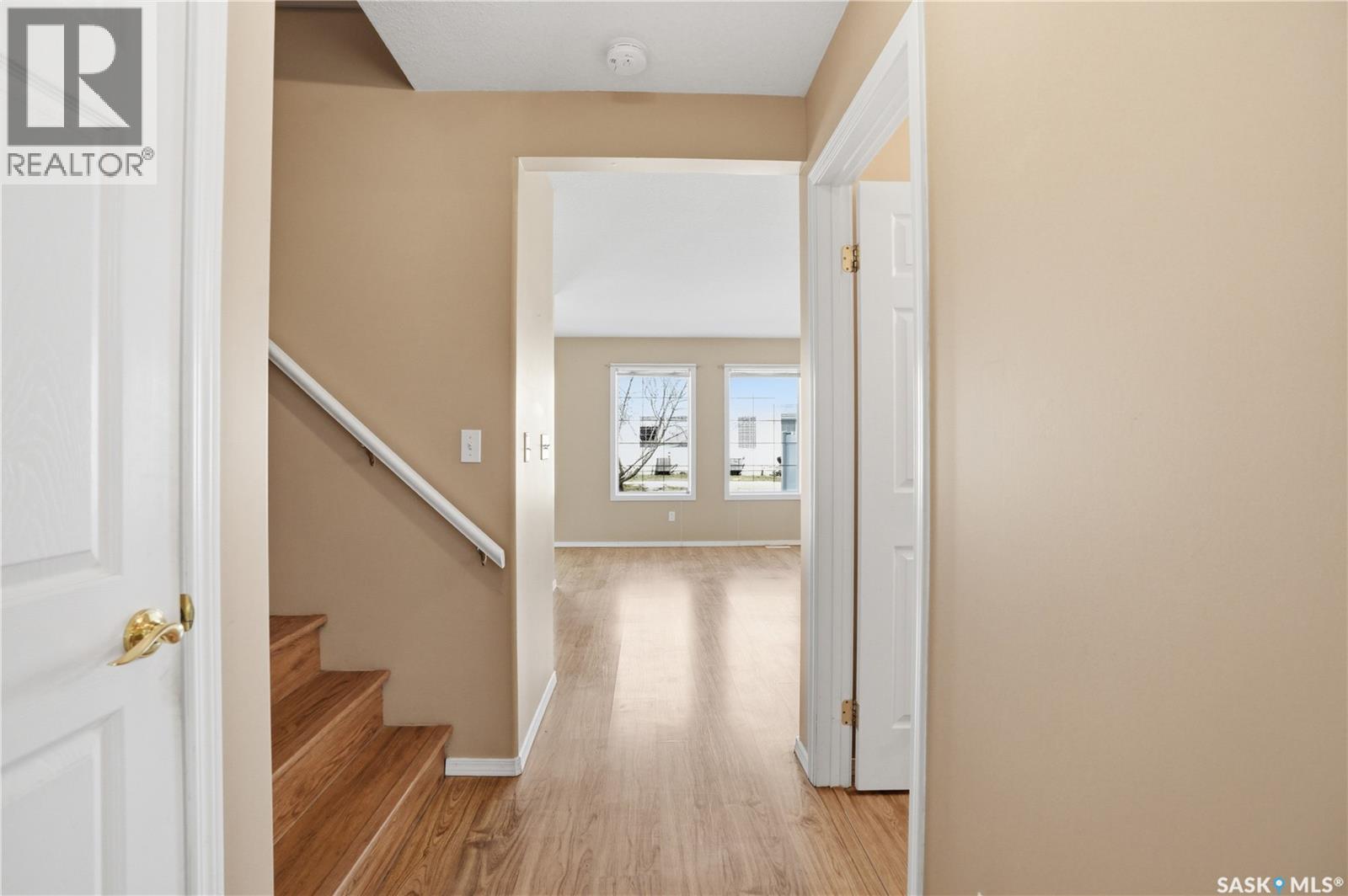 32 111 Fairbrother Crescent, Saskatoon, Saskatchewan  S7S 1L3 - Photo 9 - SK034197