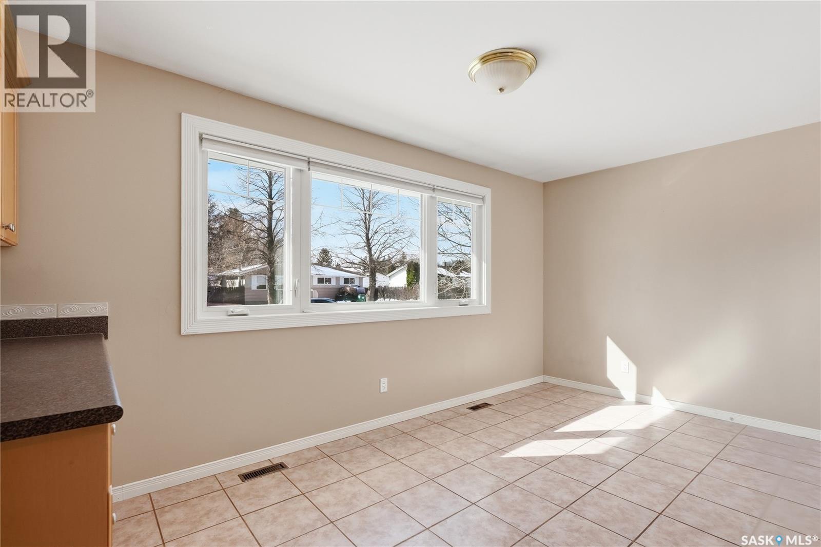 2022 Easthill, Saskatoon, Saskatchewan  S7J 3C7 - Photo 13 - SK034164