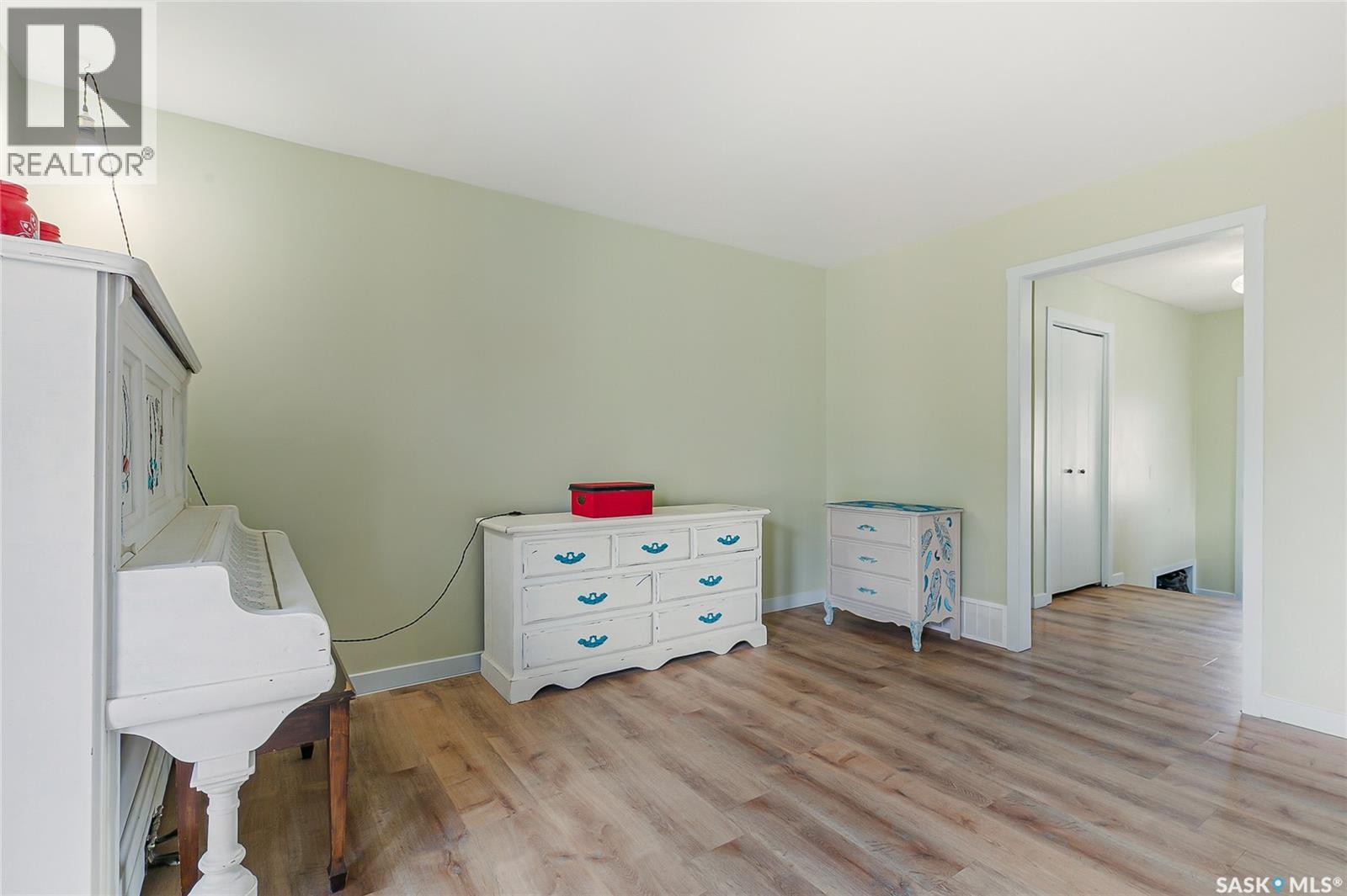 155 Broad Street, Lumsden, Saskatchewan  S0G 3C0 - Photo 14 - SK034094