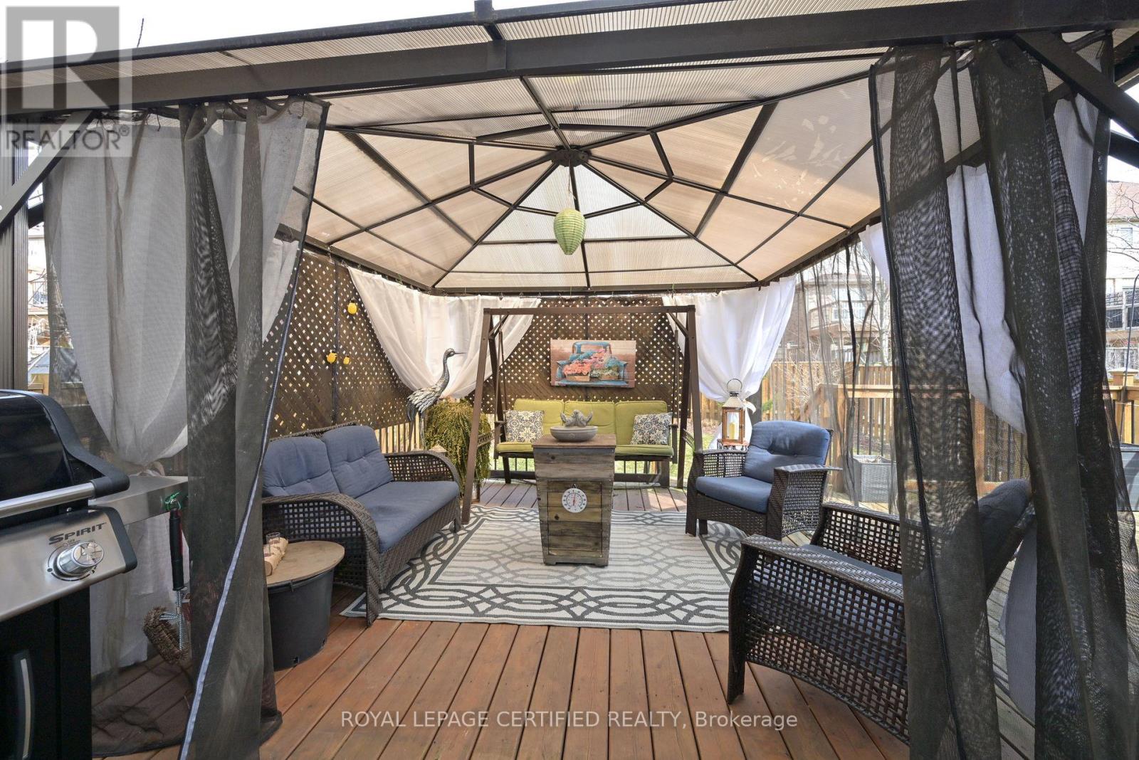 102 Oakes Crescent, Guelph, Ontario  N1E 0J5 - Photo 25 - X12992398