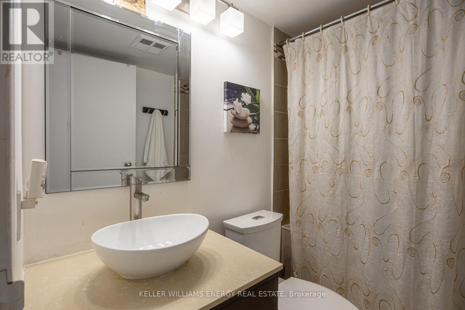 1604 - 10 Yonge Street, Toronto, Ontario  M5E 1R4 - Photo 18 - C12873048