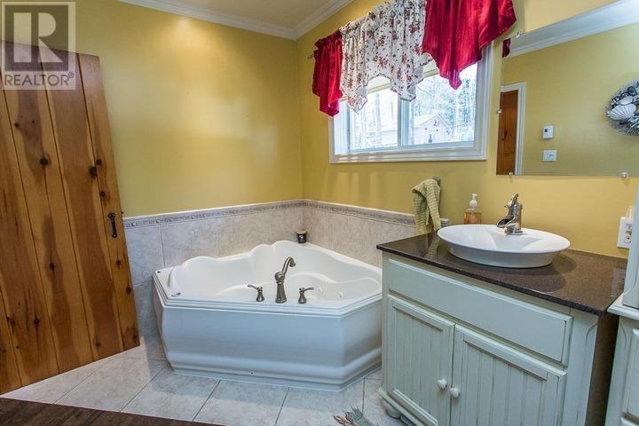 32 Highway 546, Iron Bridge, Ontario  P0R 1H0 - Photo 10 - SM260797