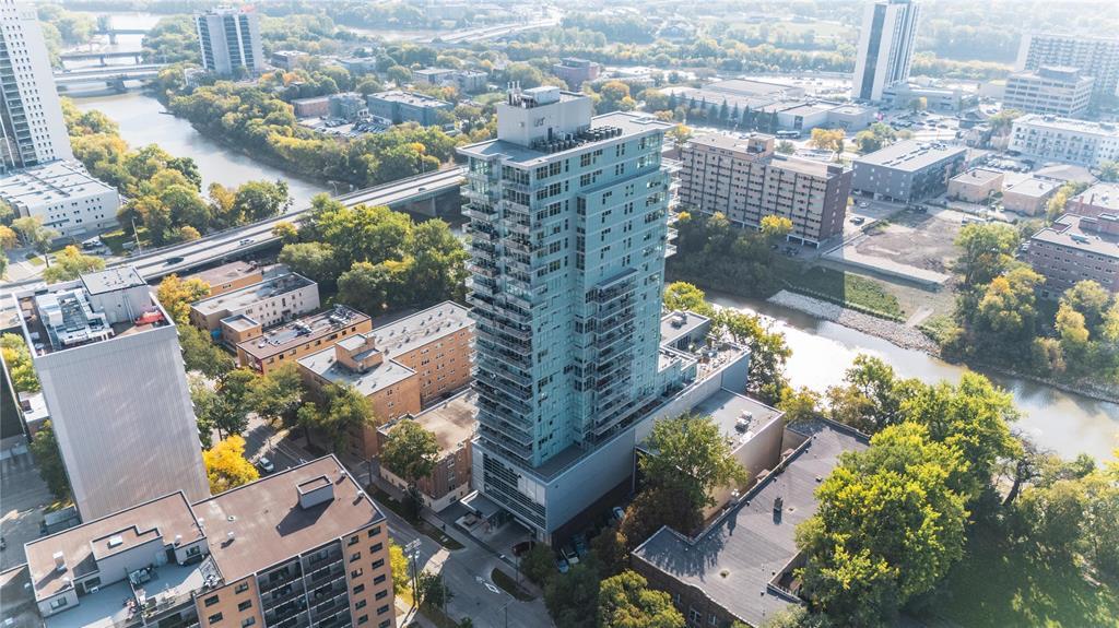 1705 390 Assiniboine Avenue, Winnipeg, Manitoba  R3C 0V2 - Photo 1 - 202608717