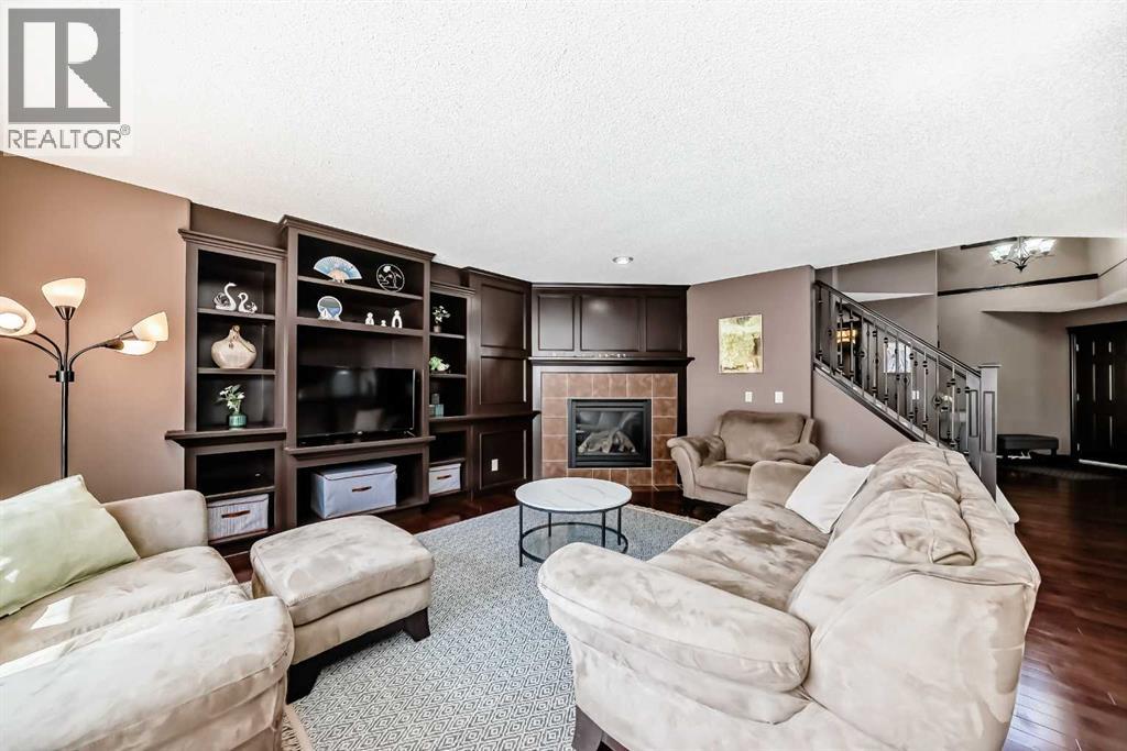 229 Panamount Road Nw, Calgary, Alberta  T3K 0H9 - Photo 11 - A2306162