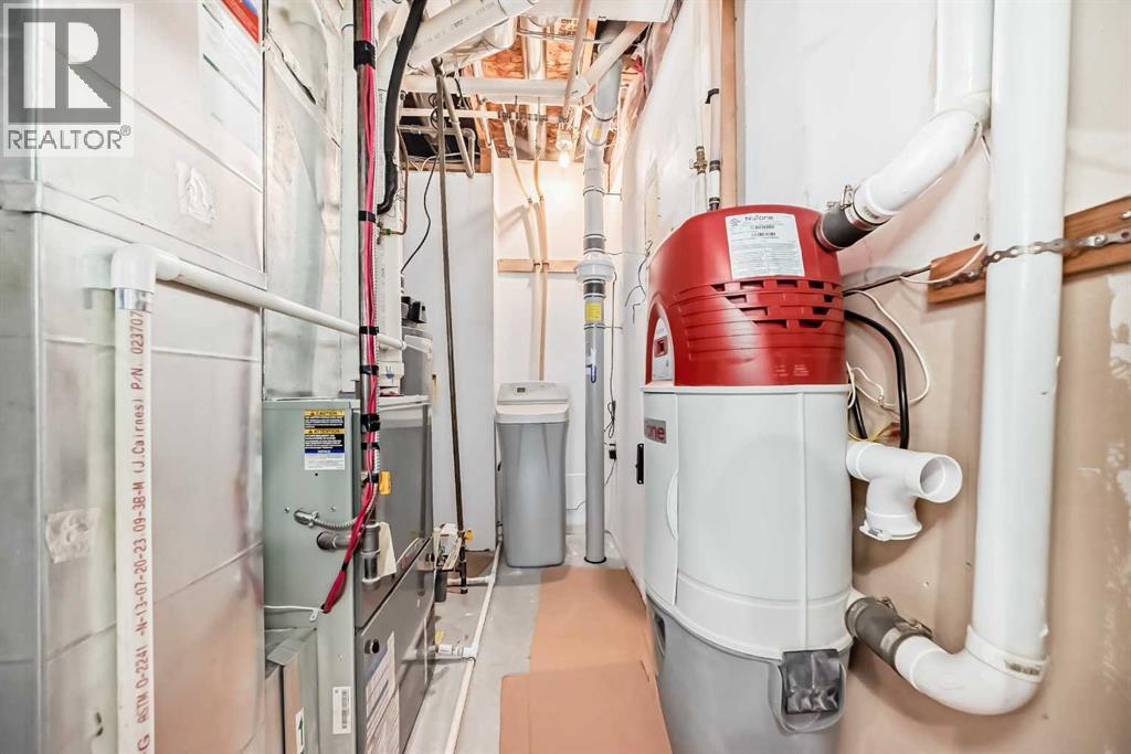 229 Panamount Road Nw, Calgary, Alberta  T3K 0H9 - Photo 33 - A2306162