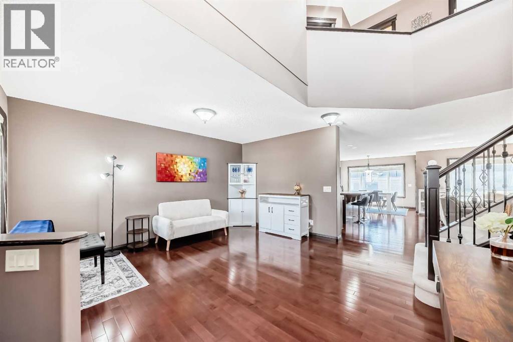 229 Panamount Road Nw, Calgary, Alberta  T3K 0H9 - Photo 4 - A2306162