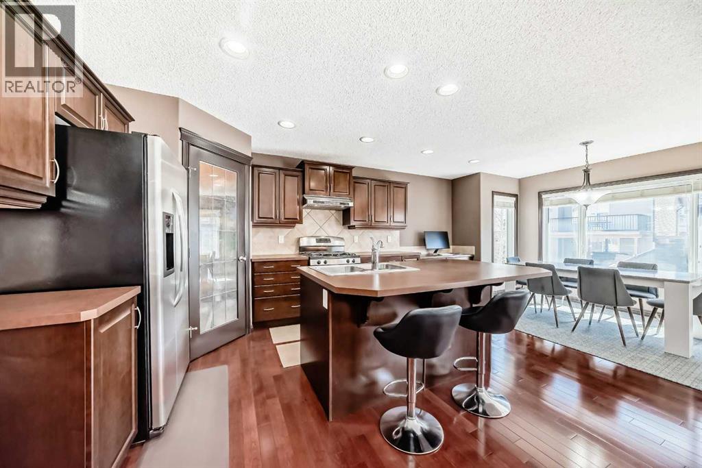 229 Panamount Road Nw, Calgary, Alberta  T3K 0H9 - Photo 7 - A2306162