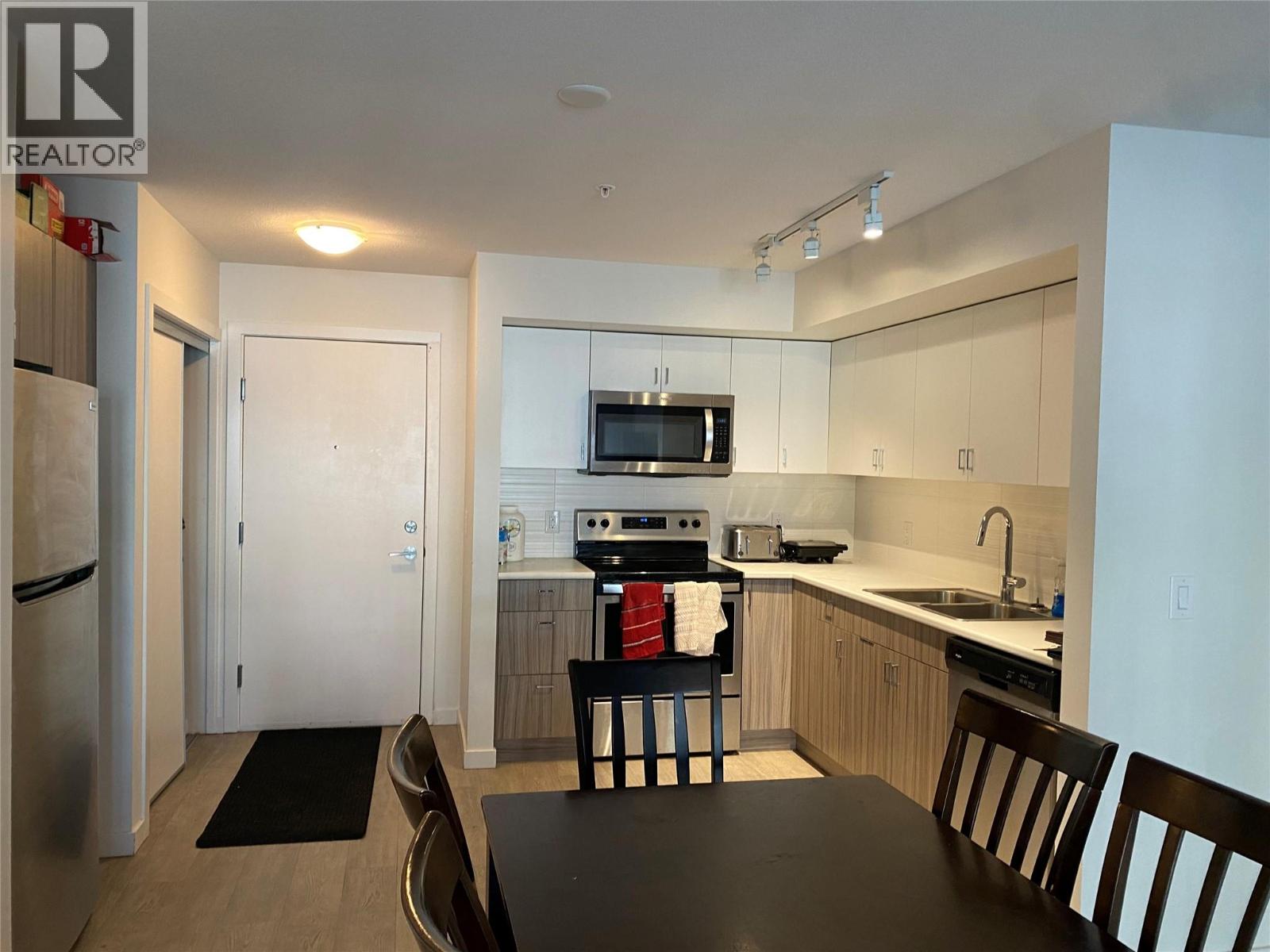 695 Academy Way Unit# 207, Kelowna, British Columbia  V1V 0C7 - Photo 5 - 10385025