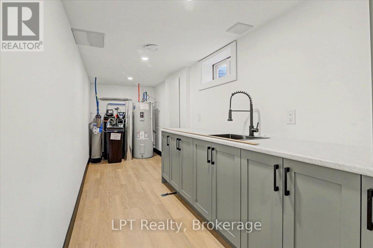 1281 Oxford Street, Oshawa, Ontario  L1J 3W5 - Photo 12 - E13058006