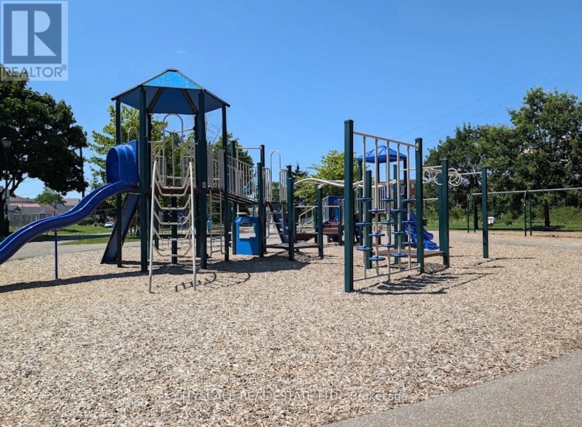 Main - 459 Hopewell Avenue, Toronto, Ontario  M6E 2S4 - Photo 16 - W12959608