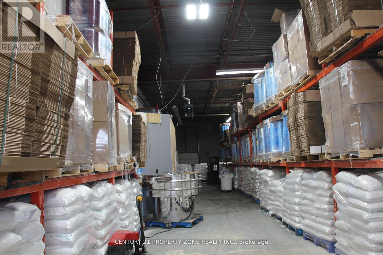 53 & 54 - 173 Advance Boulevard, Brampton, Ontario  L6T 4Z7 - Photo 5 - W12960362