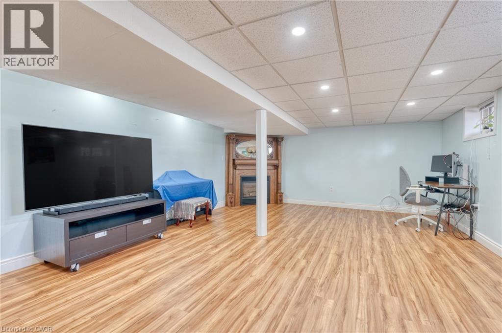 256 Gray Road, Stoney Creek, Ontario  L8E 1V1 - Photo 23 - 40811641