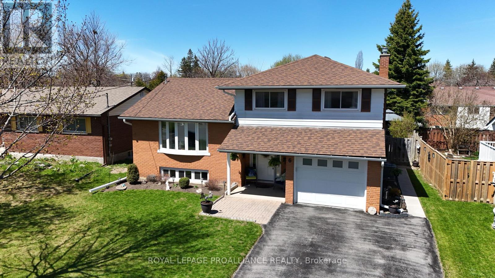 6 RICHMOND GROVE, Belleville, Ontario