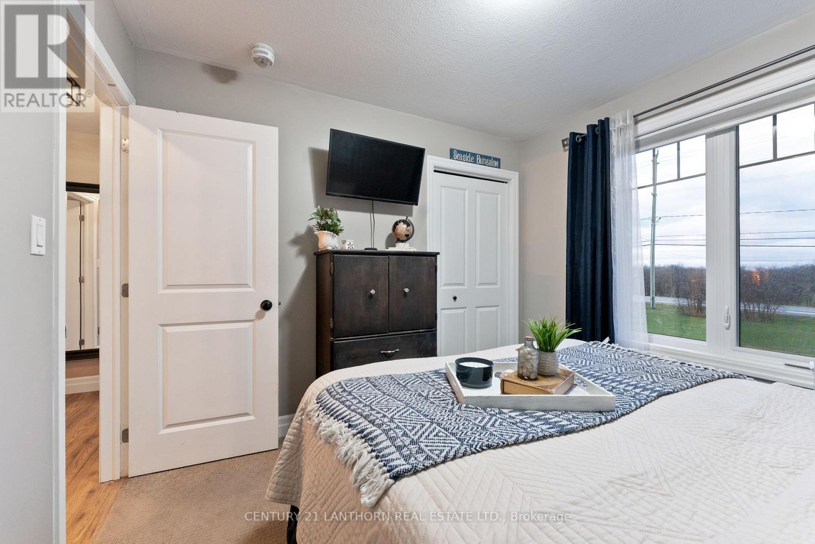 20846 Loyalist Parkway, Prince Edward County, Ontario  K0K 1T0 - Photo 10 - X13058004