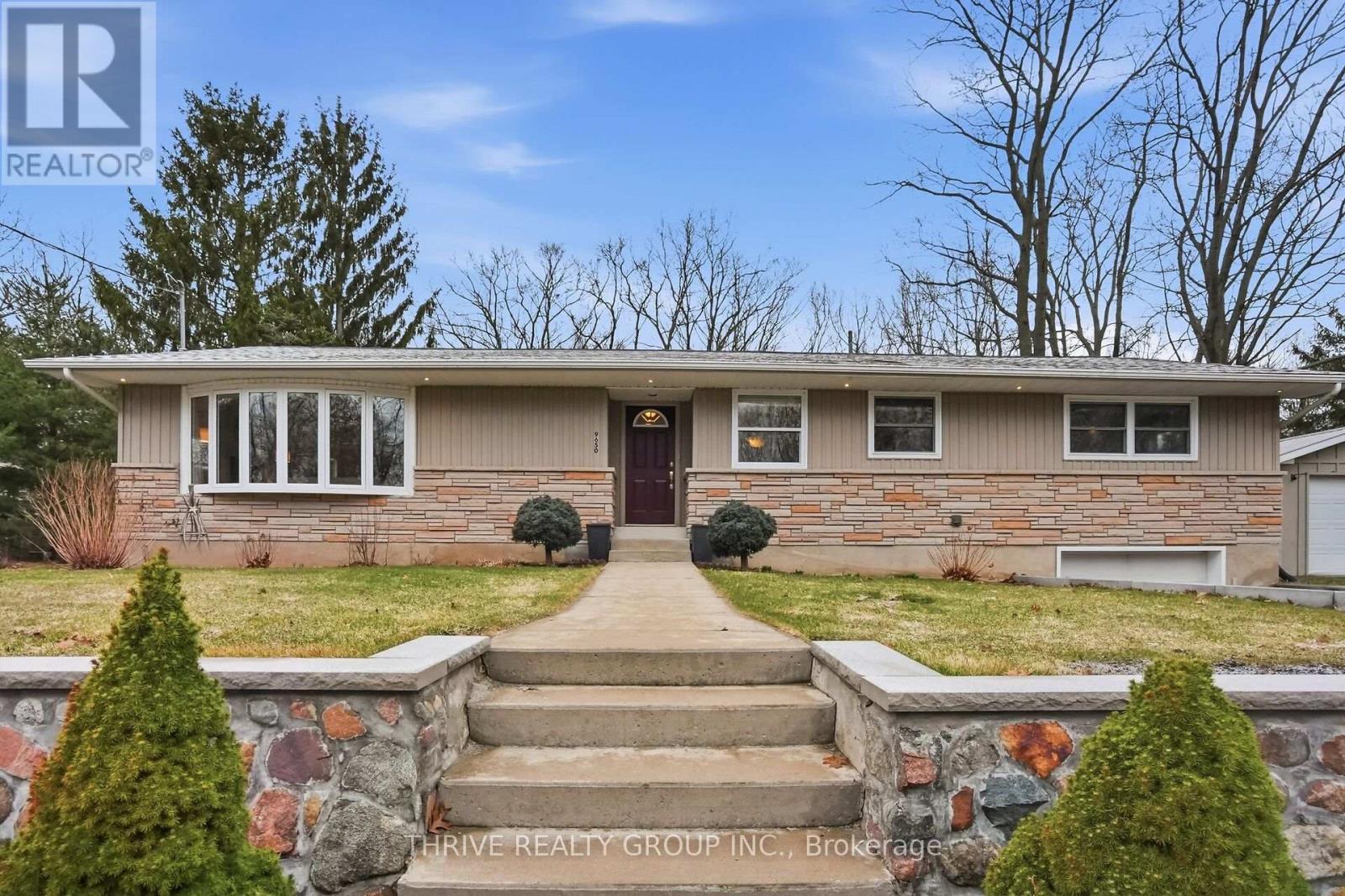 9650 Joanne Avenue, Lambton Shores, Ontario  N0M 1T0 - Photo 3 - X13057872