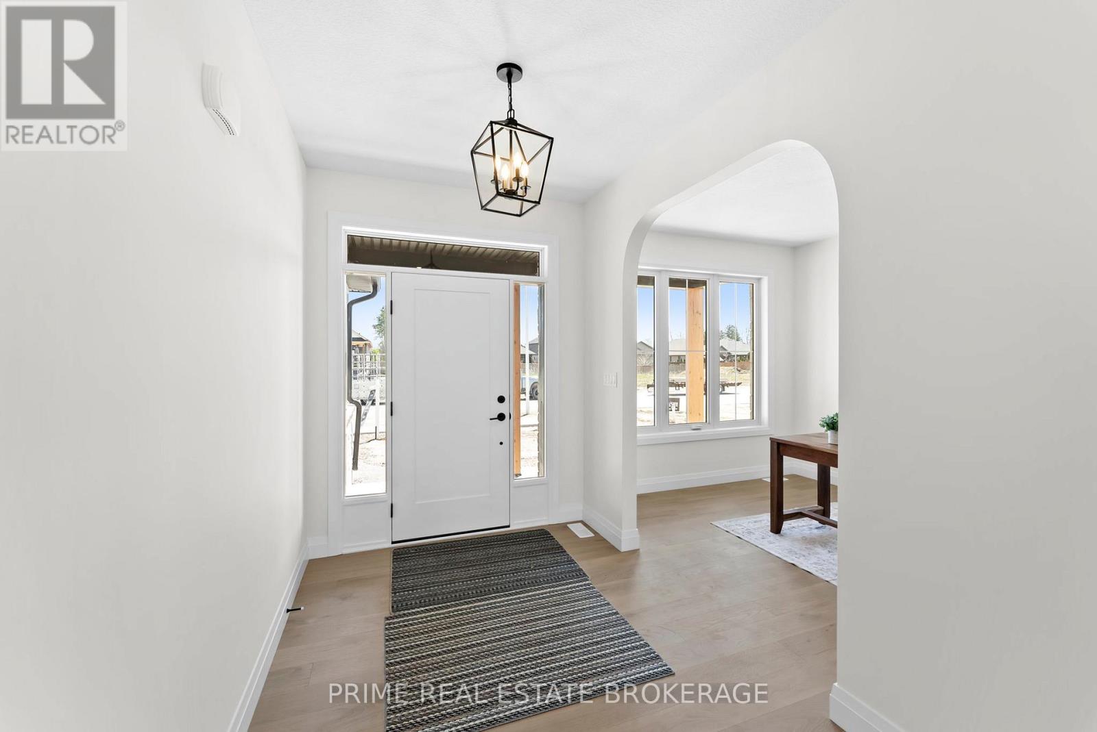 61 Hardy Drive, Strathroy-Caradoc, Ontario  N7G 0G2 - Photo 3 - X13057876