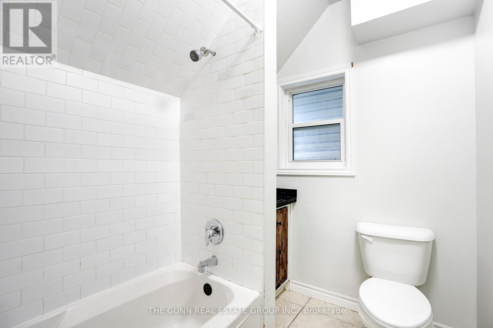 1048 Dundas Street, London East, Ontario  N5W 3A5 - Photo 32 - X13057898