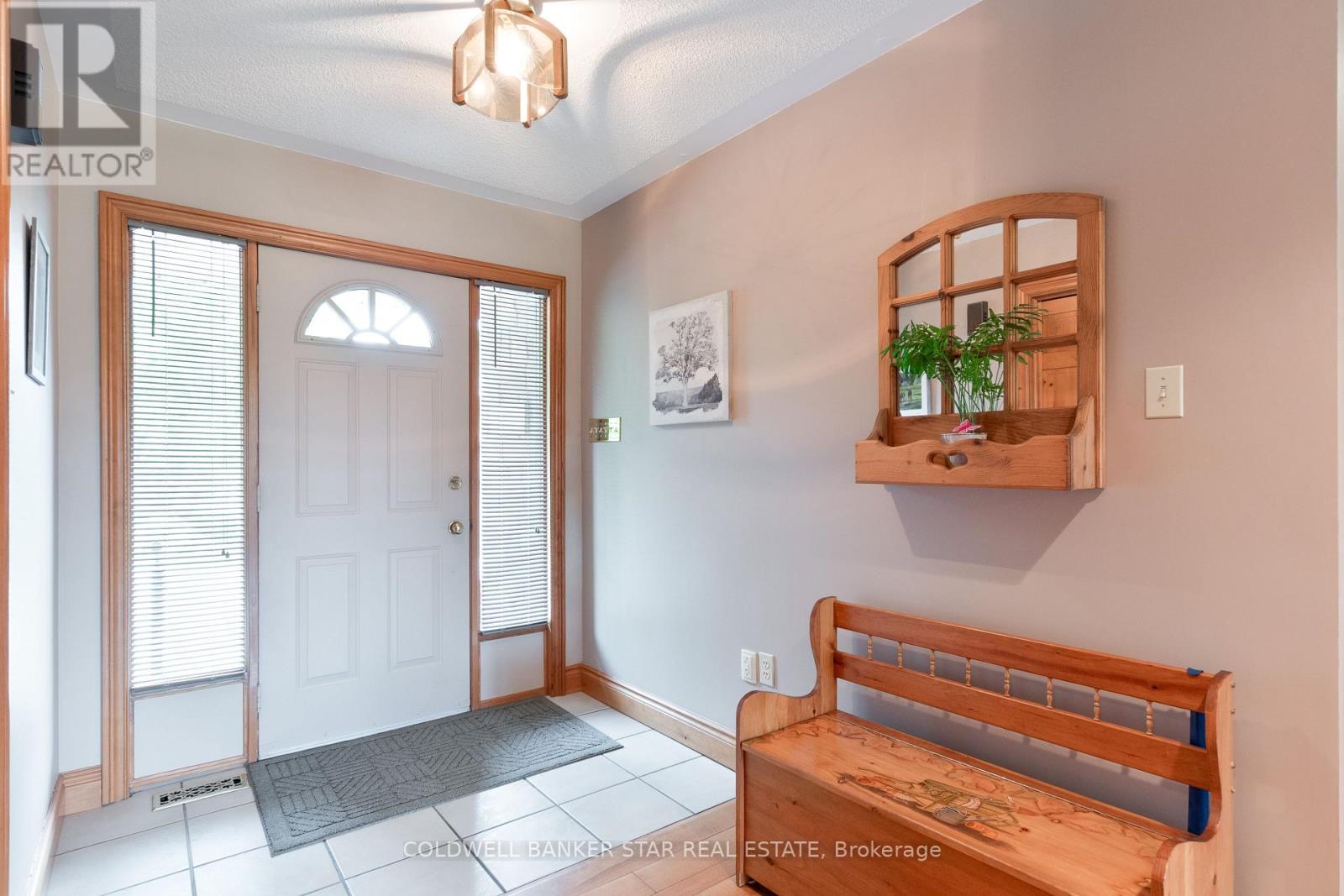 49290 Nova Scotia Line, Malahide, Ontario  N5H 2R2 - Photo 4 - X13057938