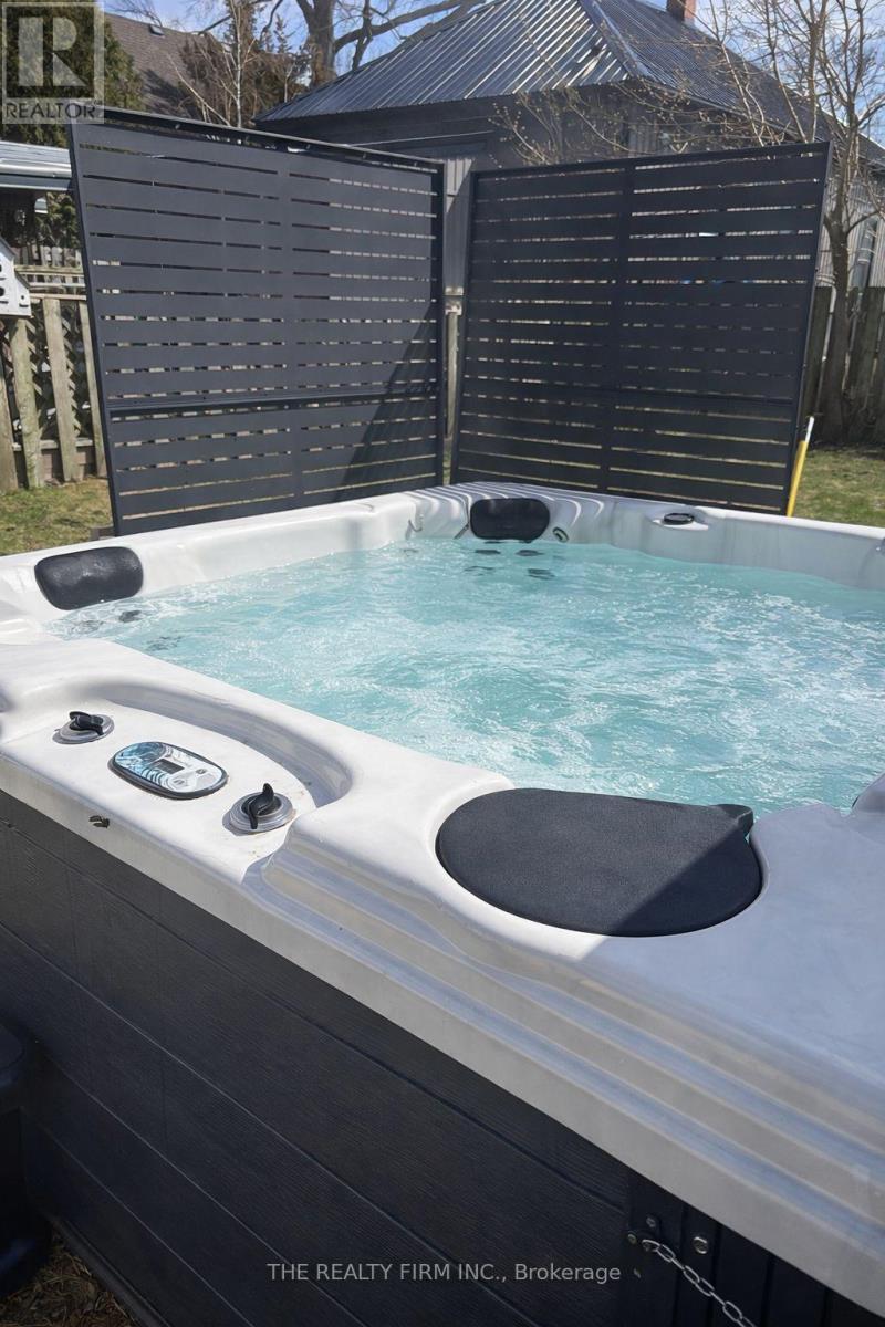 10 Fifth Avenue, St. Thomas, Ontario  N5R 4C1 - Photo 12 - X13058052