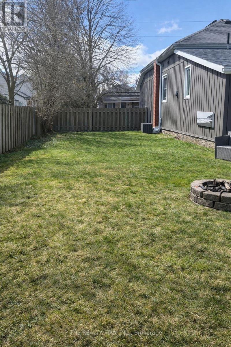 10 Fifth Avenue, St. Thomas, Ontario  N5R 4C1 - Photo 13 - X13058052