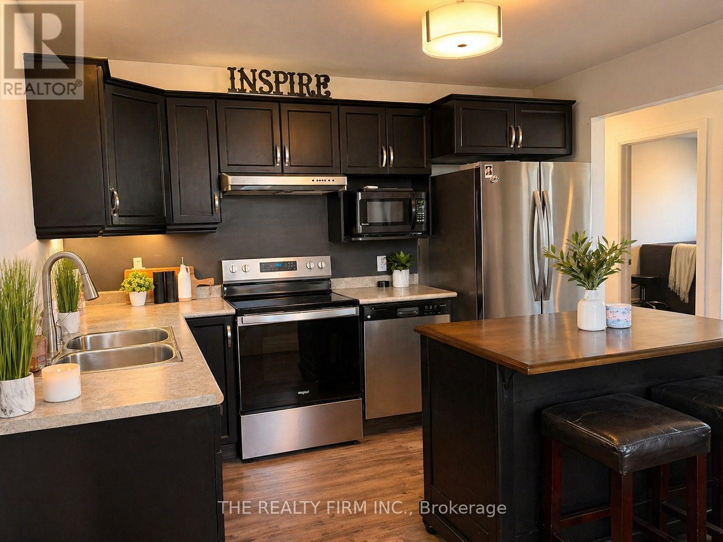 10 Fifth Avenue, St. Thomas, Ontario  N5R 4C1 - Photo 4 - X13058052