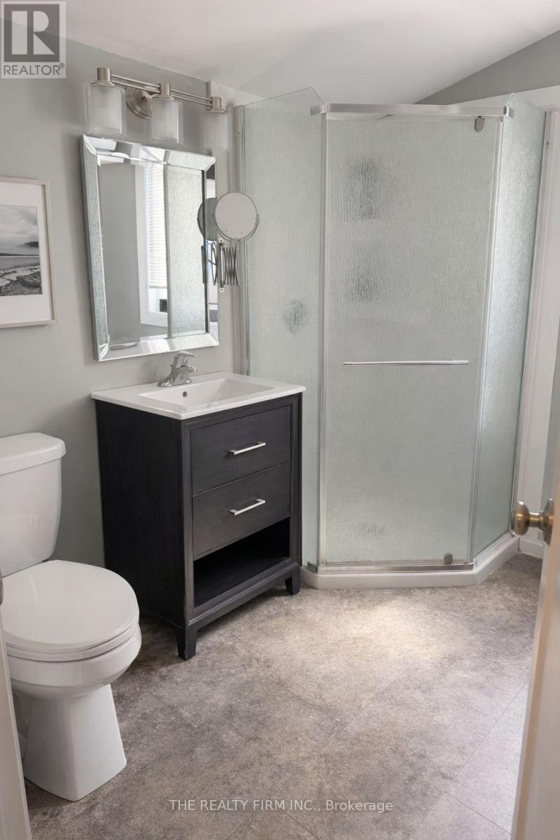 10 Fifth Avenue, St. Thomas, Ontario  N5R 4C1 - Photo 8 - X13058052