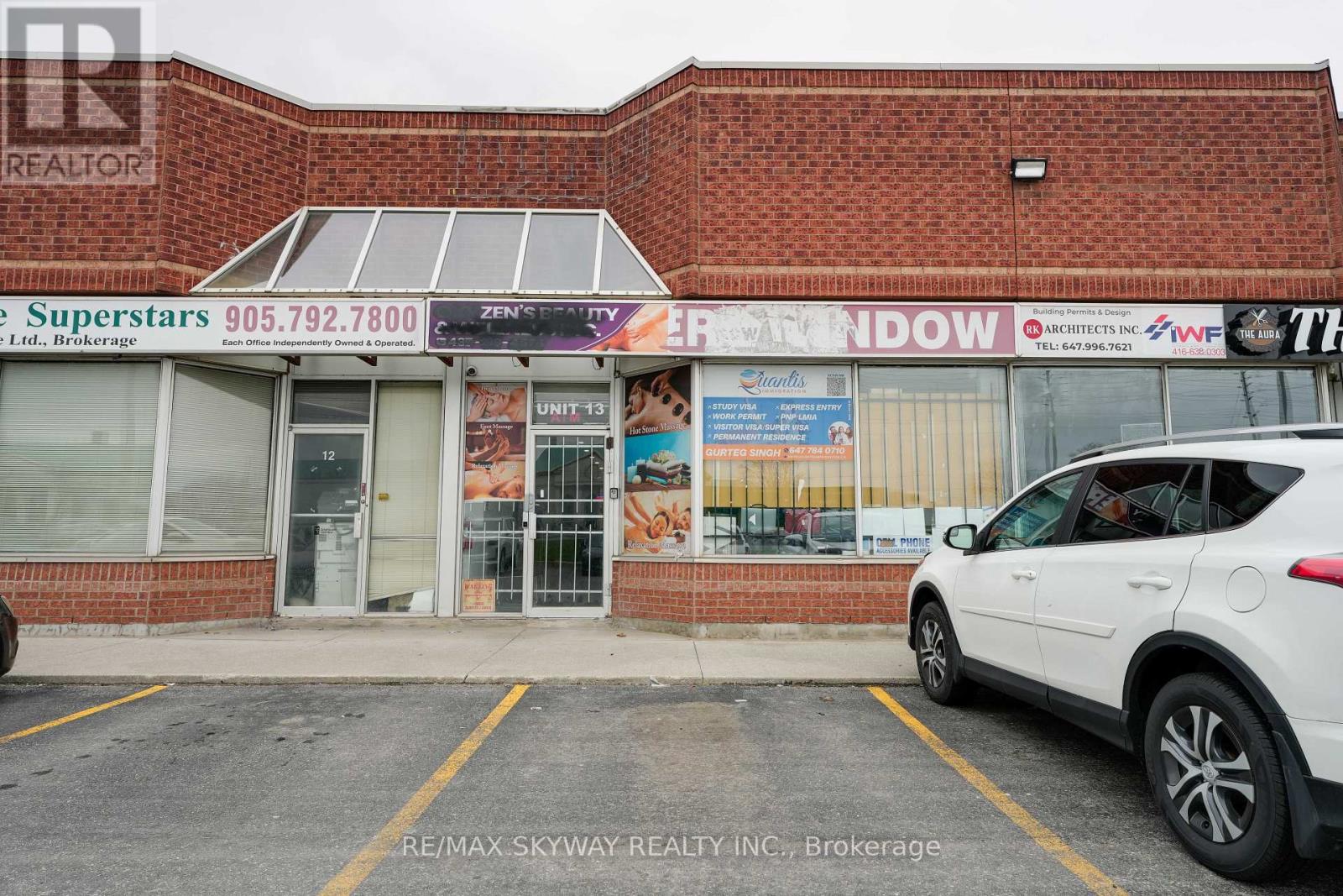 13 - 2565 STEELES AVENUE E, Brampton, Ontario