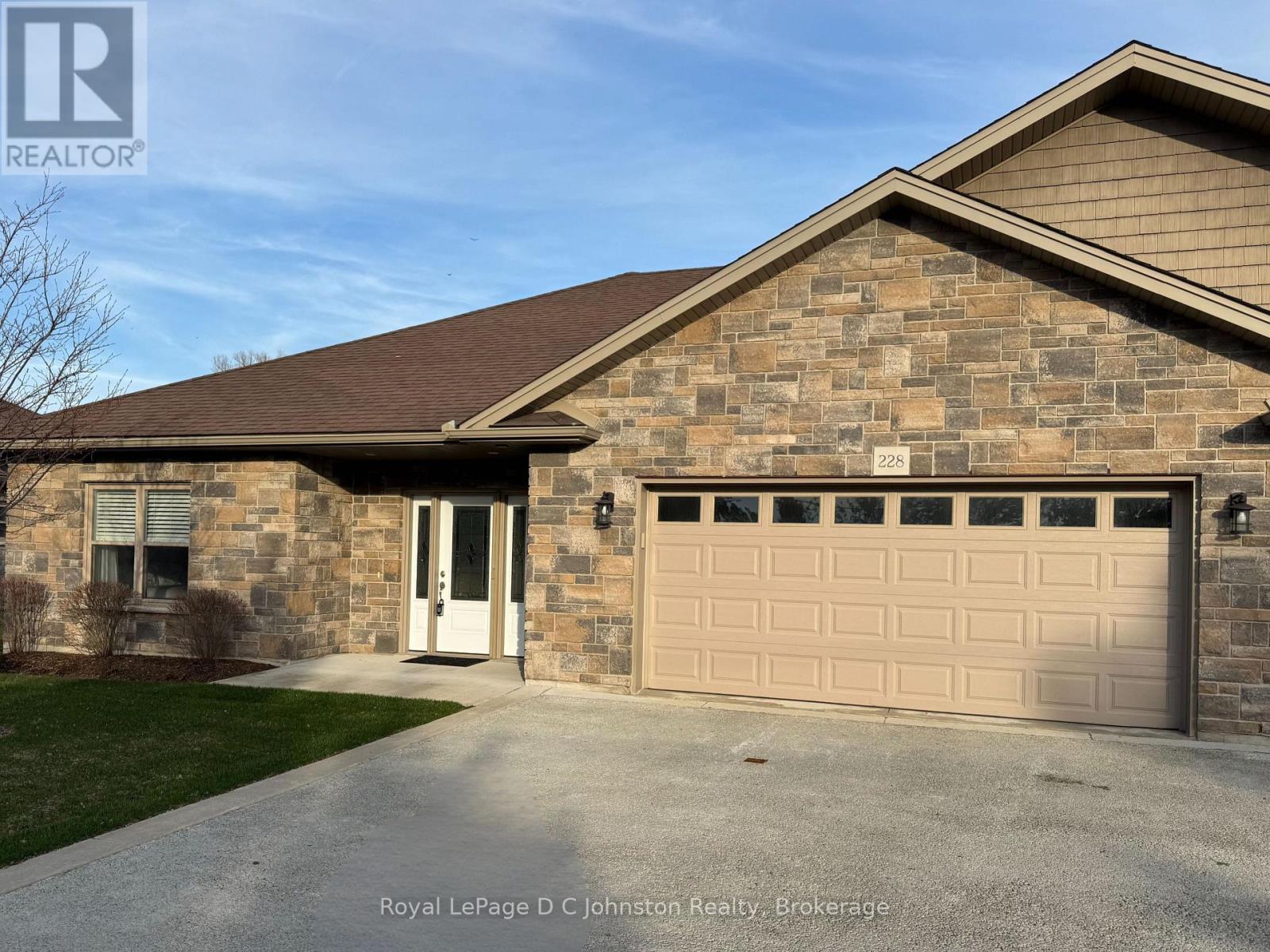 228 GREY STREET S, Saugeen Shores, Ontario