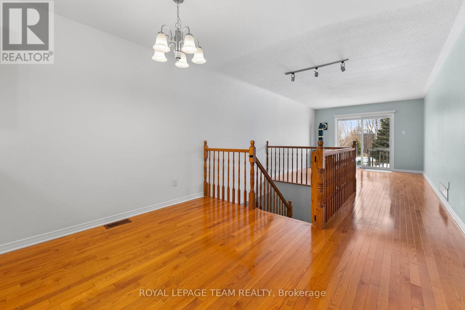 56 Frieday Street, Arnprior, Ontario  K7S 0A6 - Photo 15 - X12809218