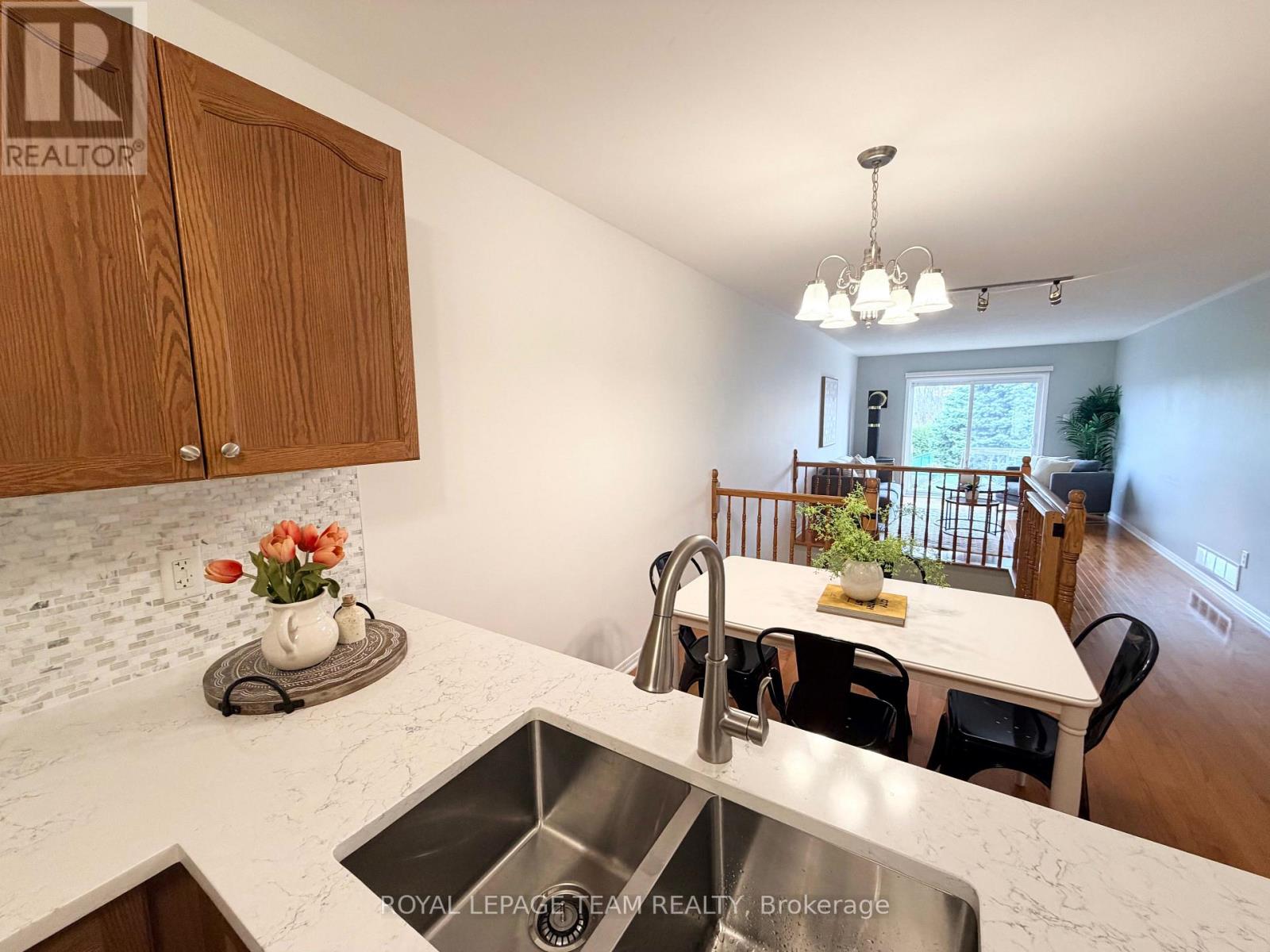 56 Frieday Street, Arnprior, Ontario  K7S 0A6 - Photo 10 - X12809218