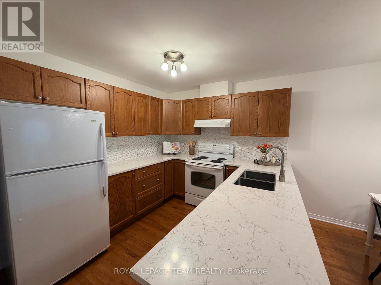 56 Frieday Street, Arnprior, Ontario  K7S 0A6 - Photo 9 - X12809218