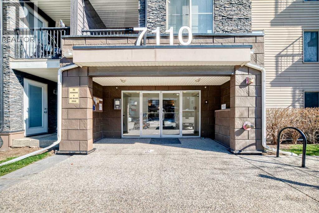415, 7110 80 Avenue NE, Calgary, Alberta  T3J 0N4 - Photo 2 - A2305791