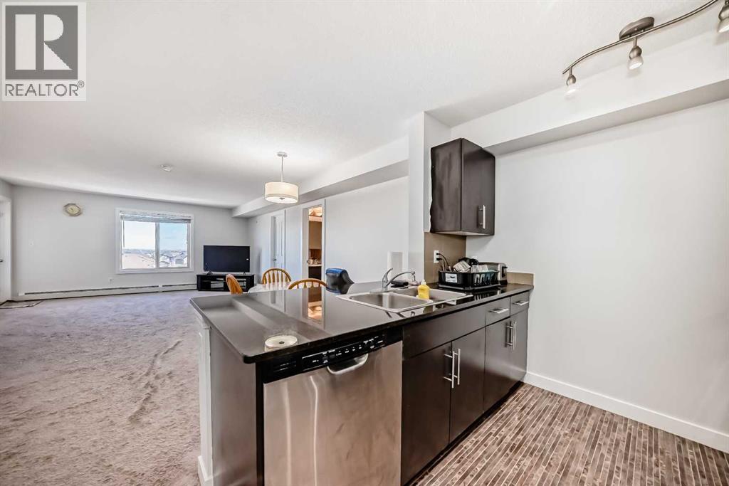 415, 7110 80 Avenue NE, Calgary, Alberta  T3J 0N4 - Photo 7 - A2305791