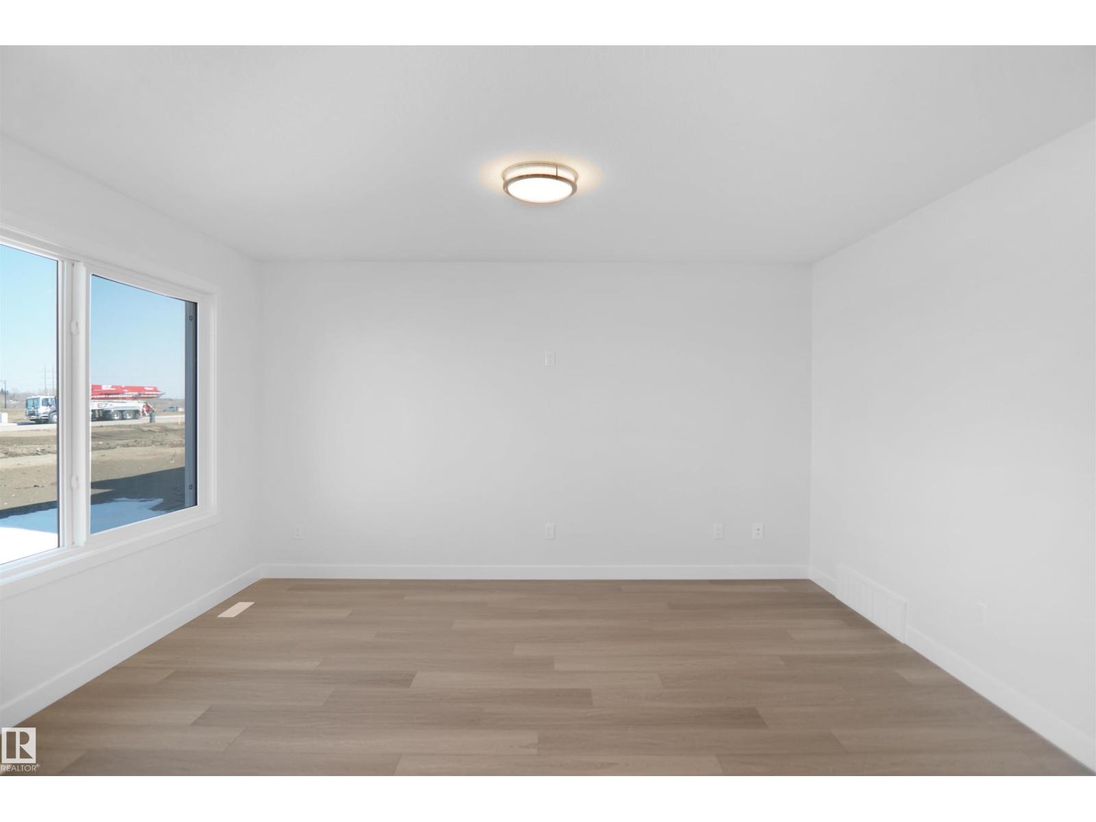 928 15 Av NW, Edmonton, Alberta  T6T 2V2 - Photo 7 - E4473384