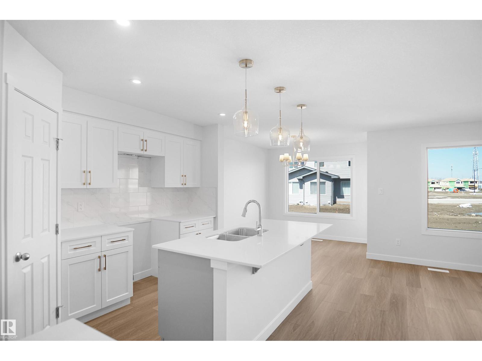 928 15 Av NW, Edmonton, Alberta  T6T 2V2 - Photo 13 - E4473384