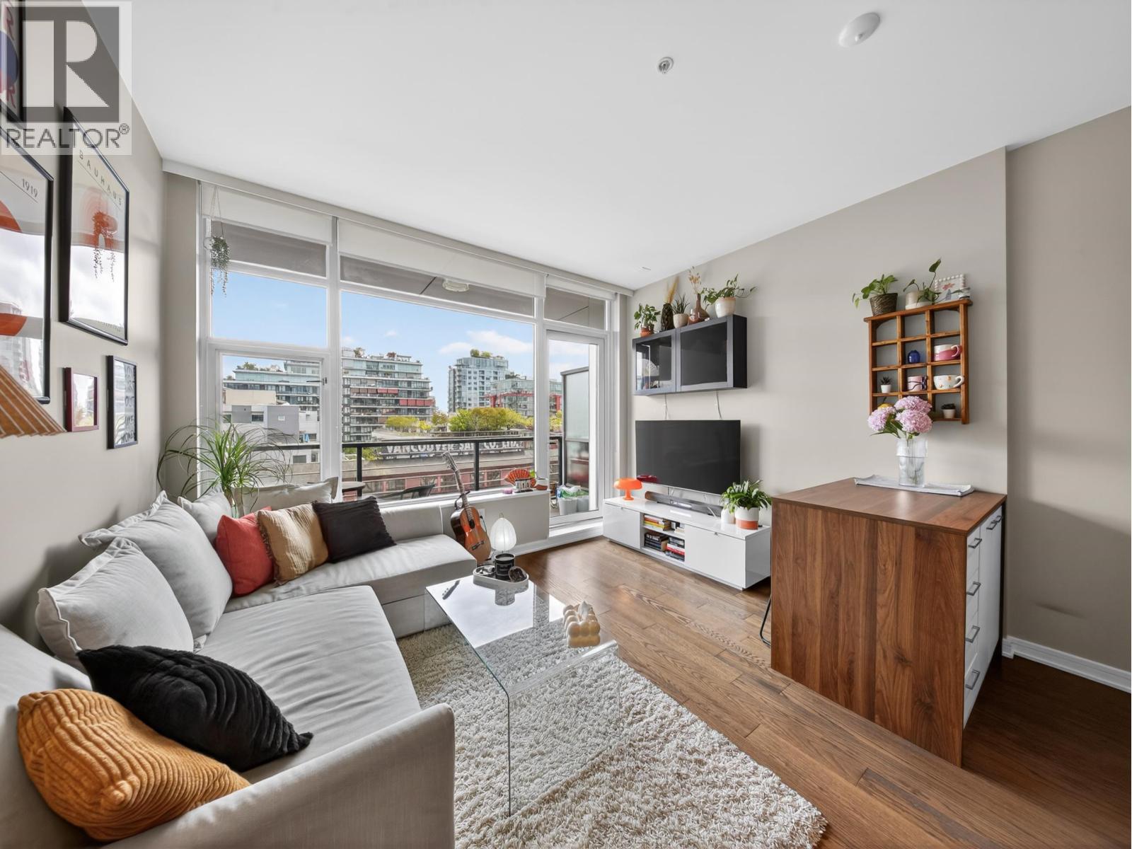 704 123 W 1st Avenue, Vancouver, British Columbia  V5Y 0E2 - Photo 2 - R3116392