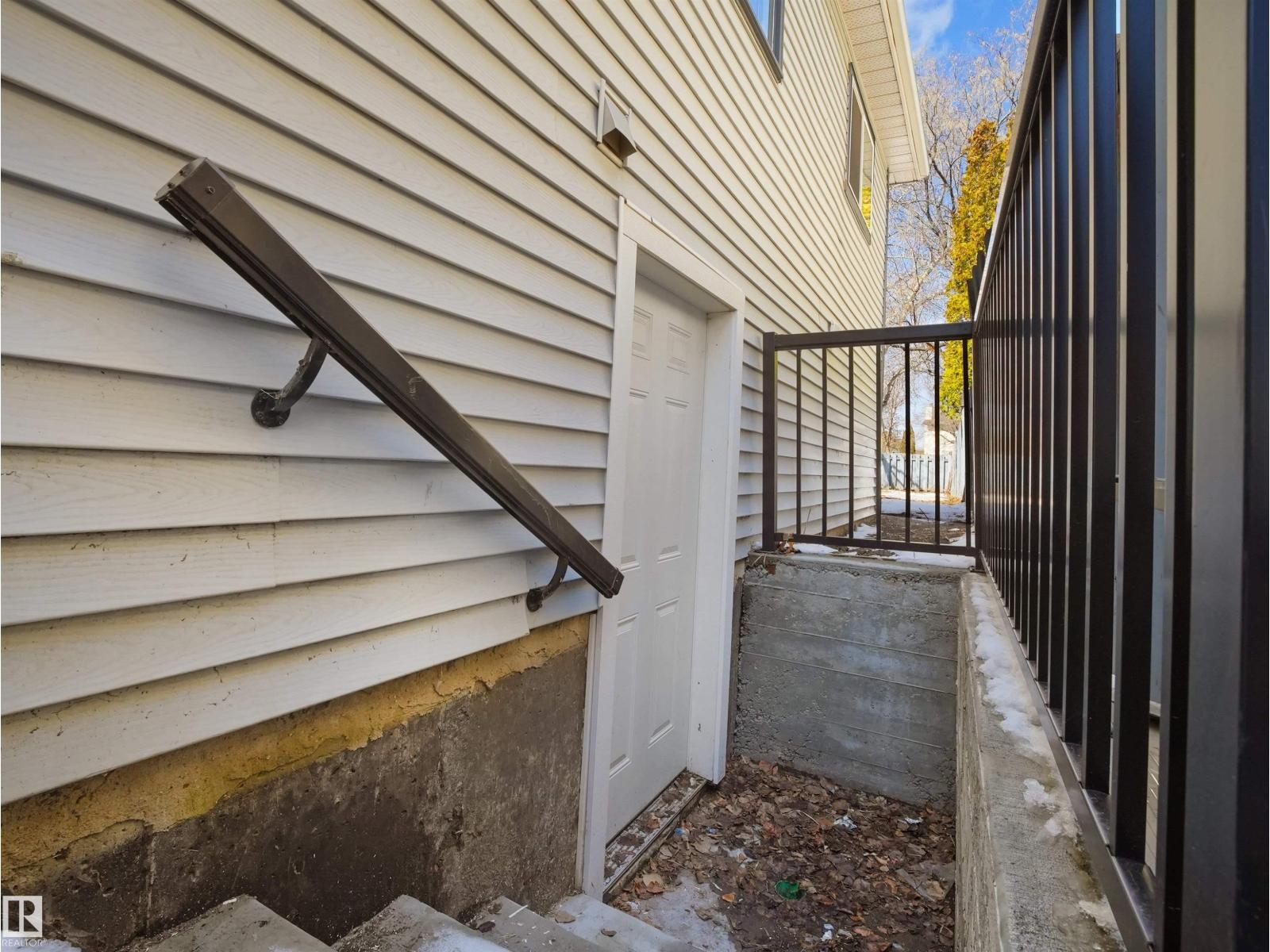 3608 33 Av Nw, Edmonton, Alberta  T6L 5G6 - Photo 50 - E4484618