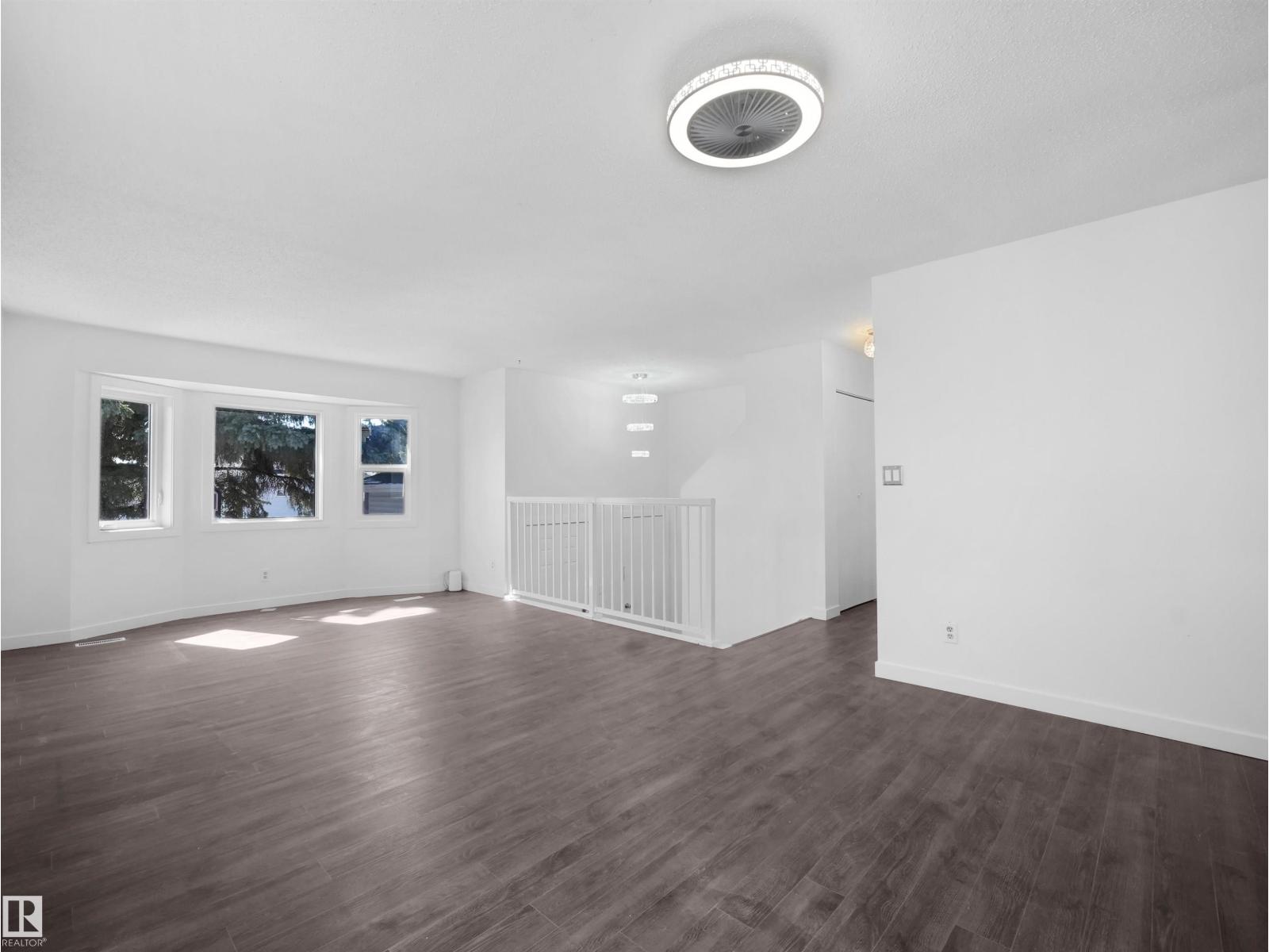 3608 33 Av Nw, Edmonton, Alberta  T6L 5G6 - Photo 6 - E4484618