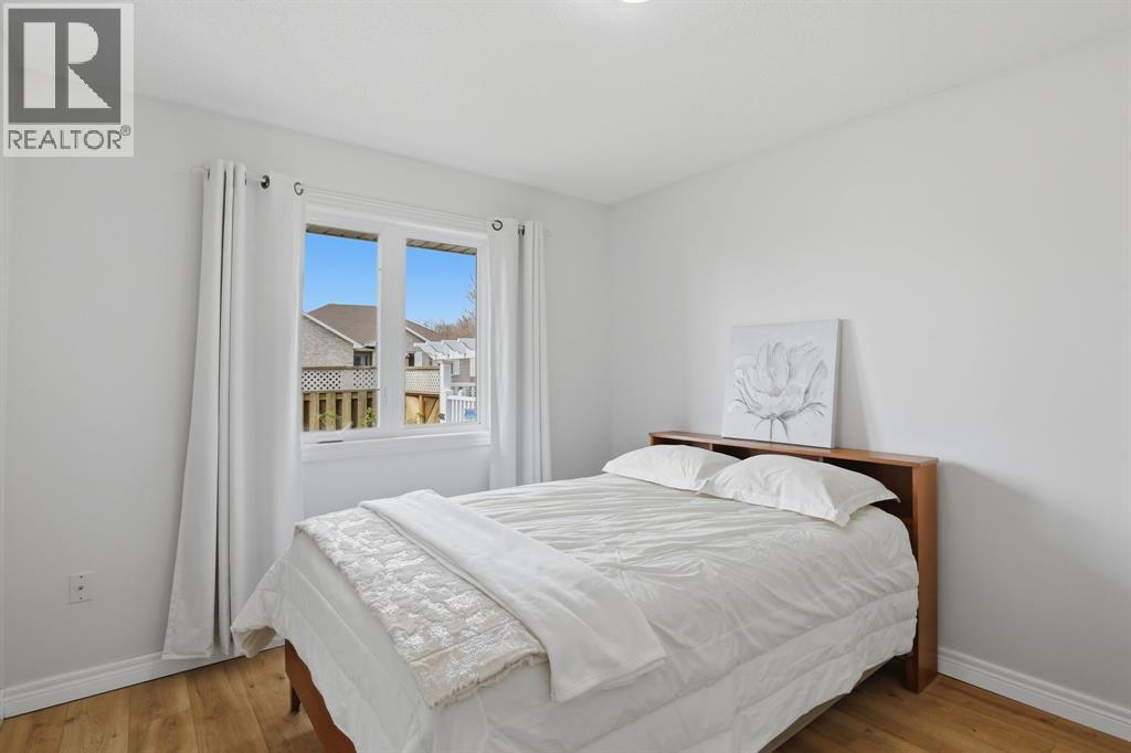 241 Canadore Court, Sarnia, Ontario  N7S 6A2 - Photo 15 - 26009330