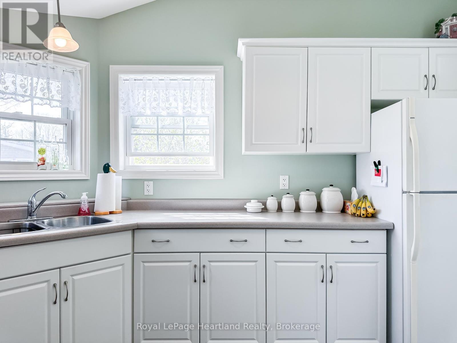 22 Algonquin Lane, Ashfield-Colborne-Wawanosh, Ontario  N7A 3Y3 - Photo 8 - X13057964