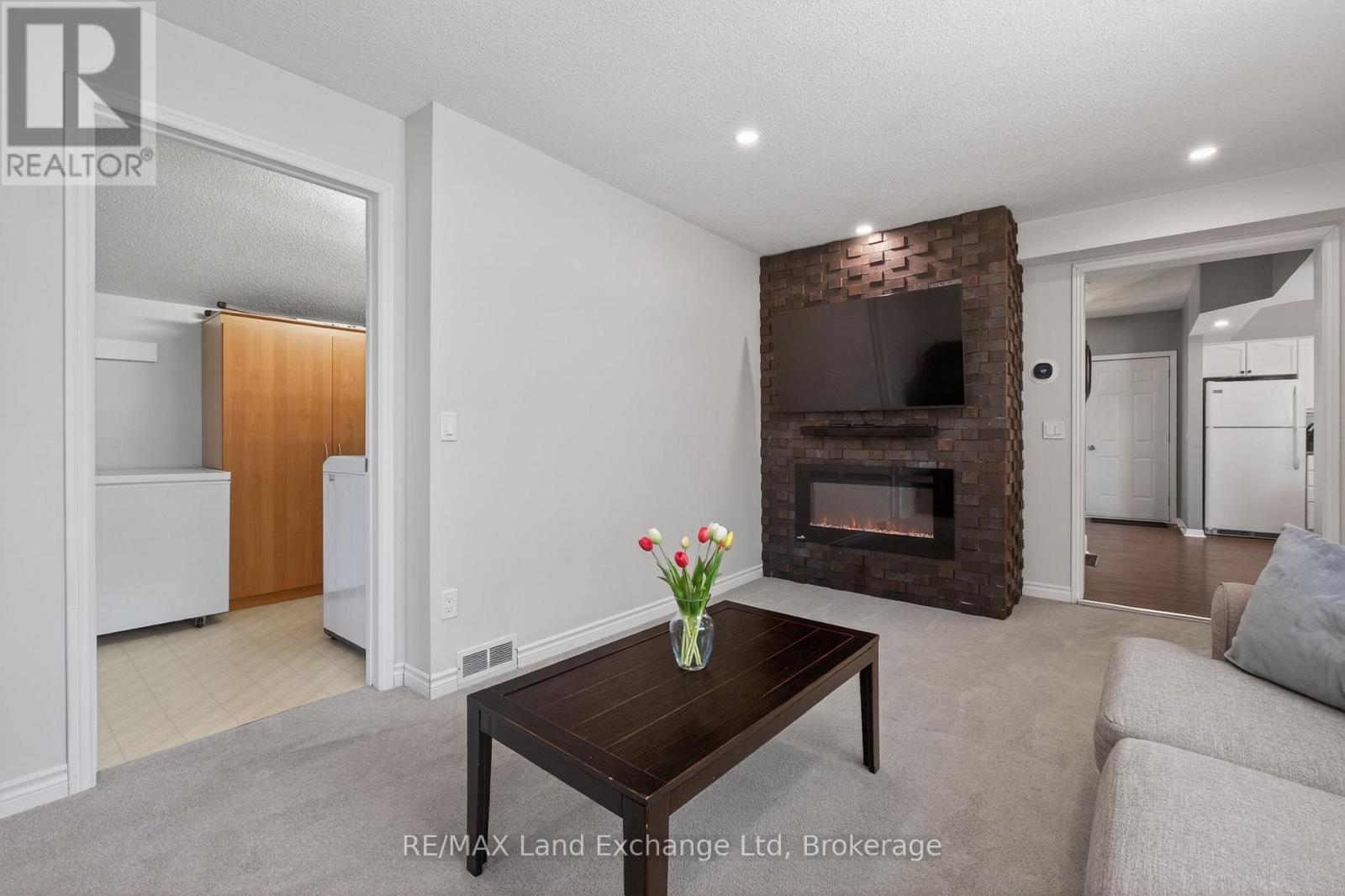 15 Whitechurch Street, Huron-Kinloss, Ontario  N0G 2W0 - Photo 12 - X13057970