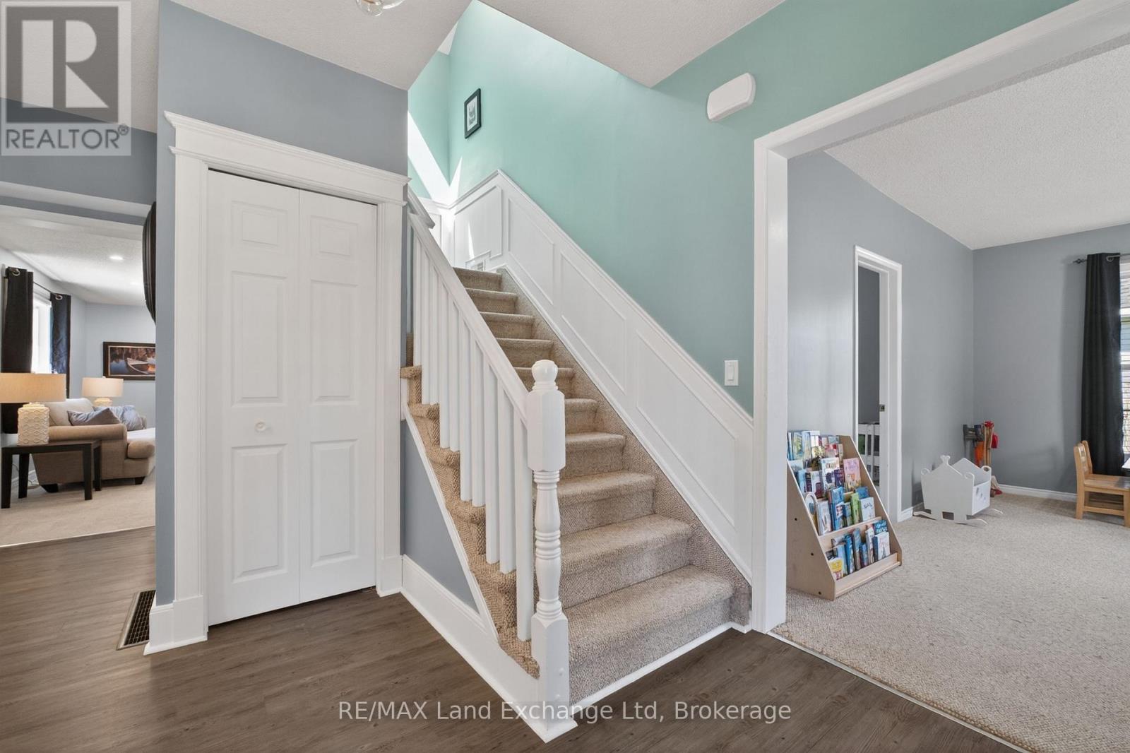 15 Whitechurch Street, Huron-Kinloss, Ontario  N0G 2W0 - Photo 21 - X13057970