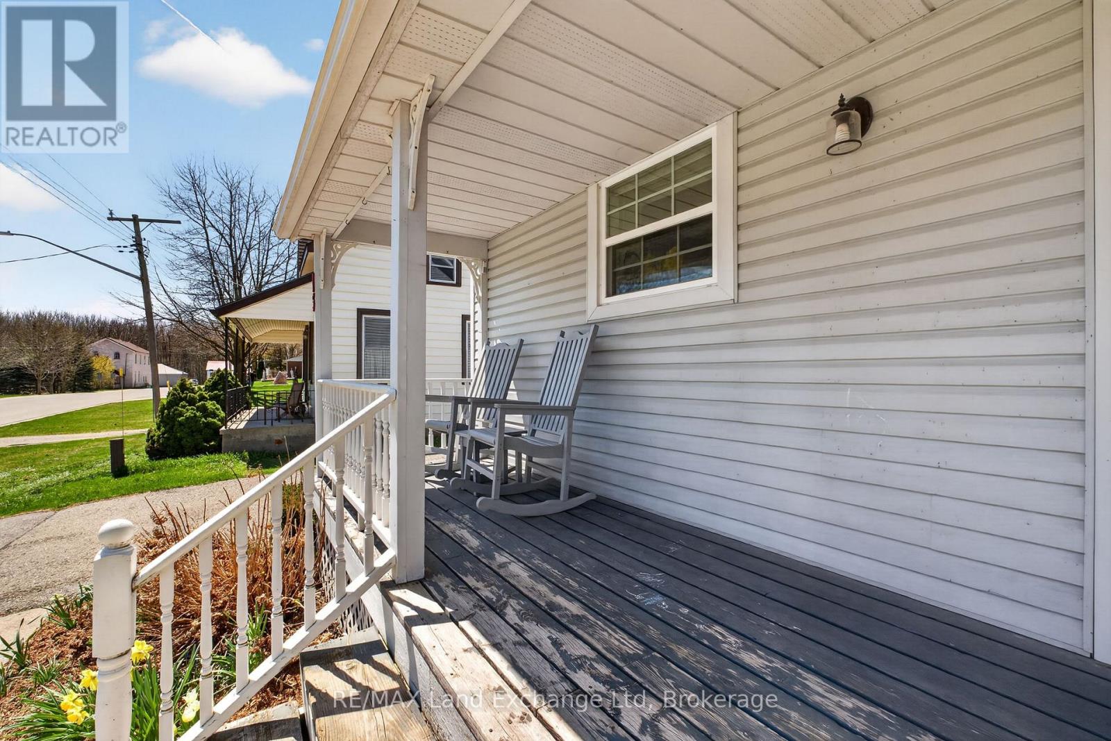 15 Whitechurch Street, Huron-Kinloss, Ontario  N0G 2W0 - Photo 3 - X13057970