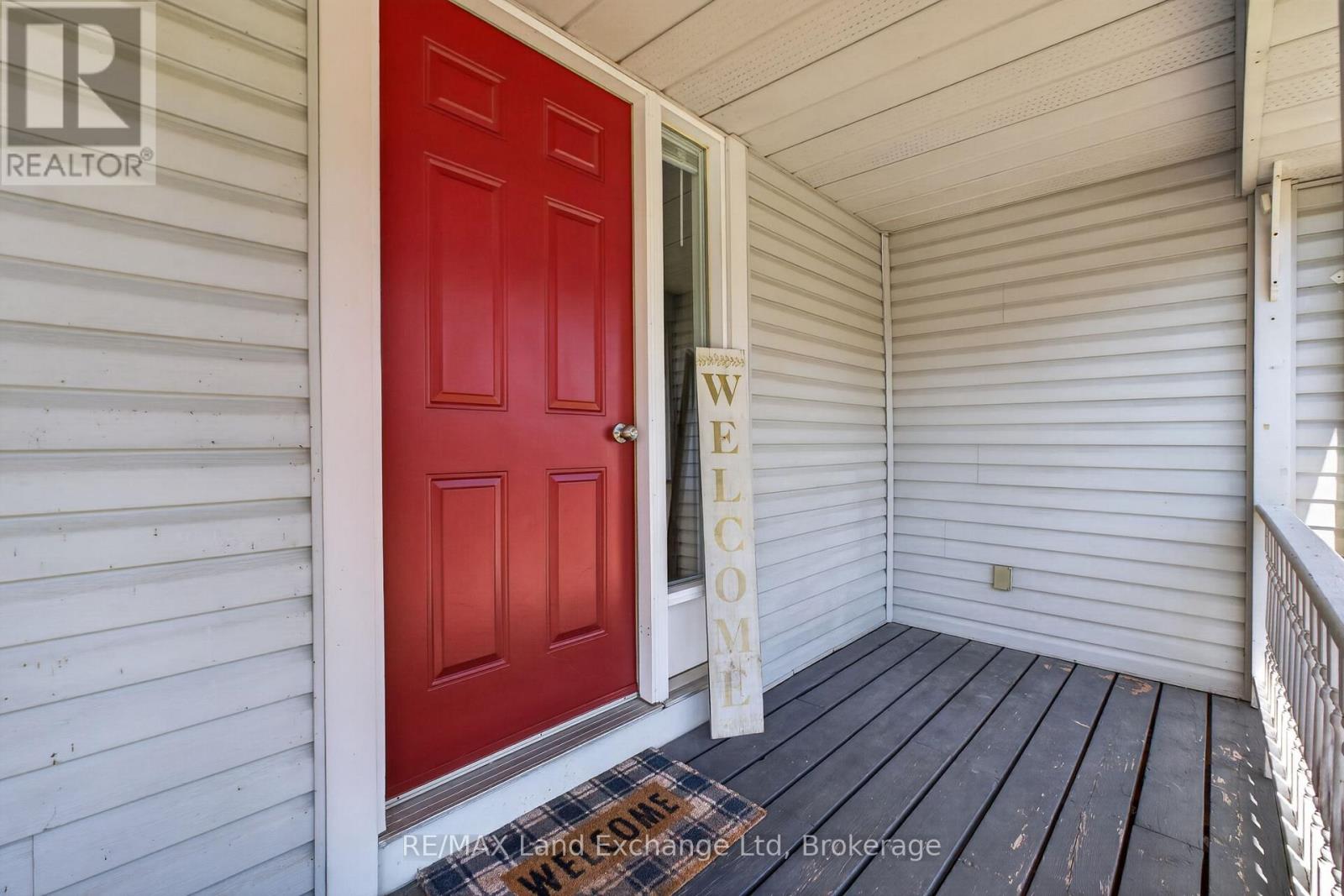 15 Whitechurch Street, Huron-Kinloss, Ontario  N0G 2W0 - Photo 4 - X13057970